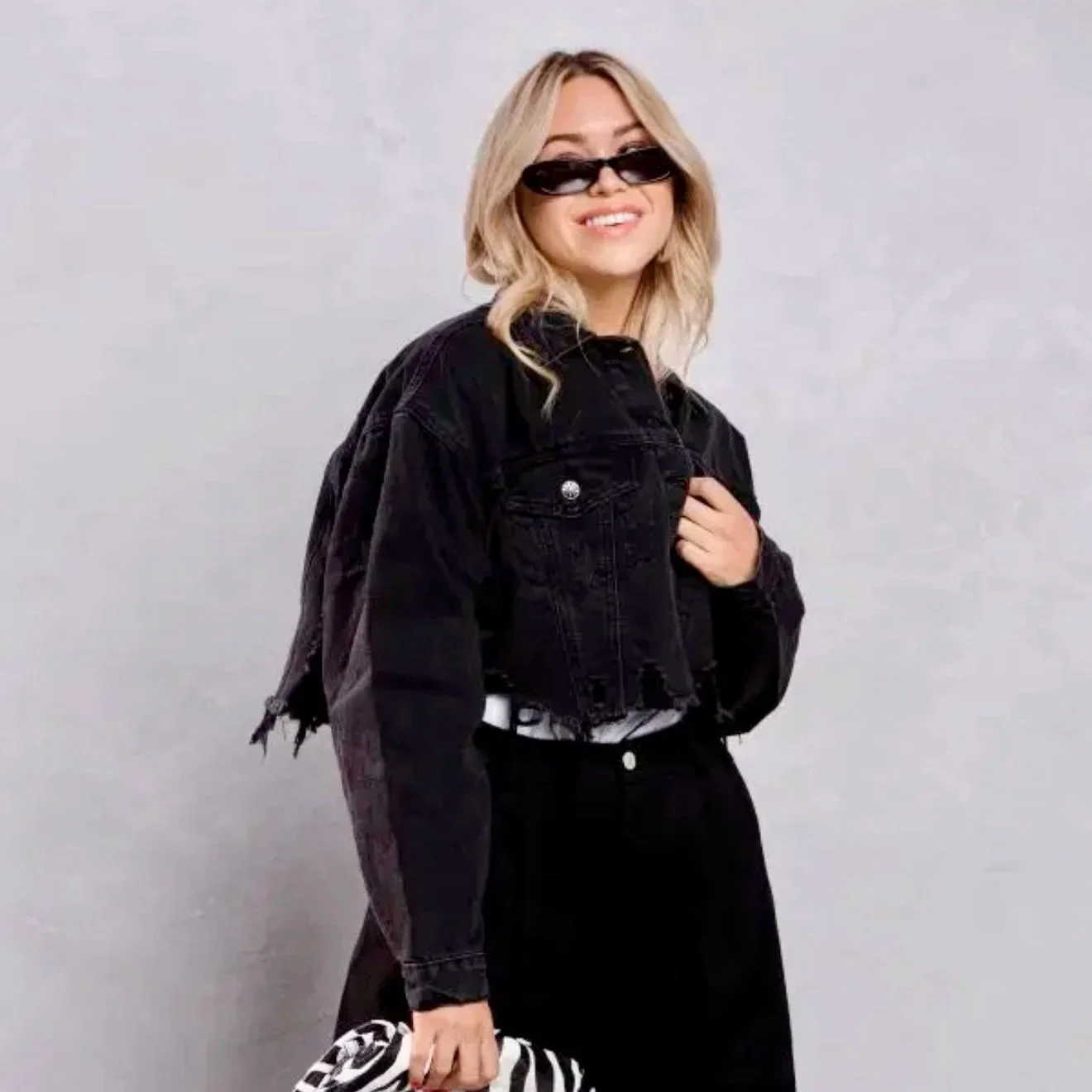 Trio Urban - Blessed V.M Crop Denim Jacket