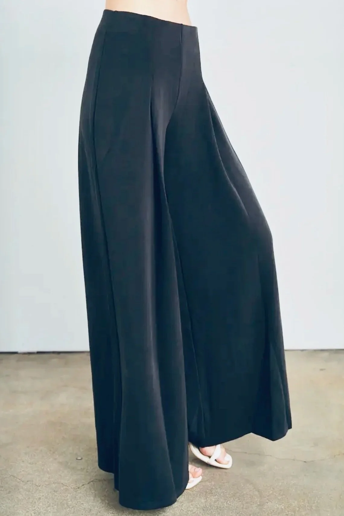 Anwnd - Two Piece Lounge Set