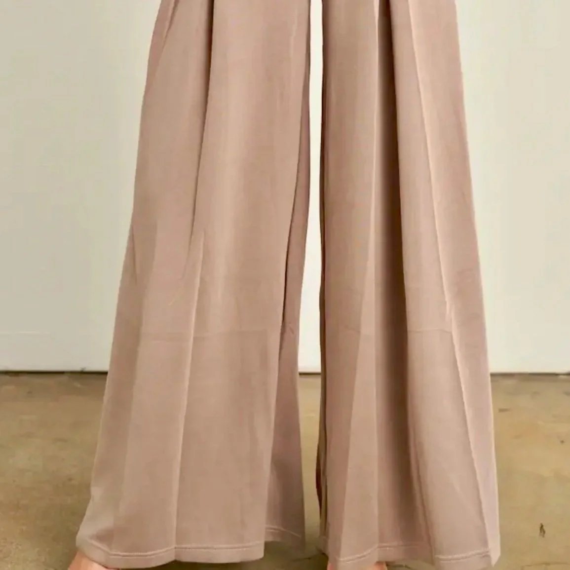 Anwnd - Two Piece Lounge Set