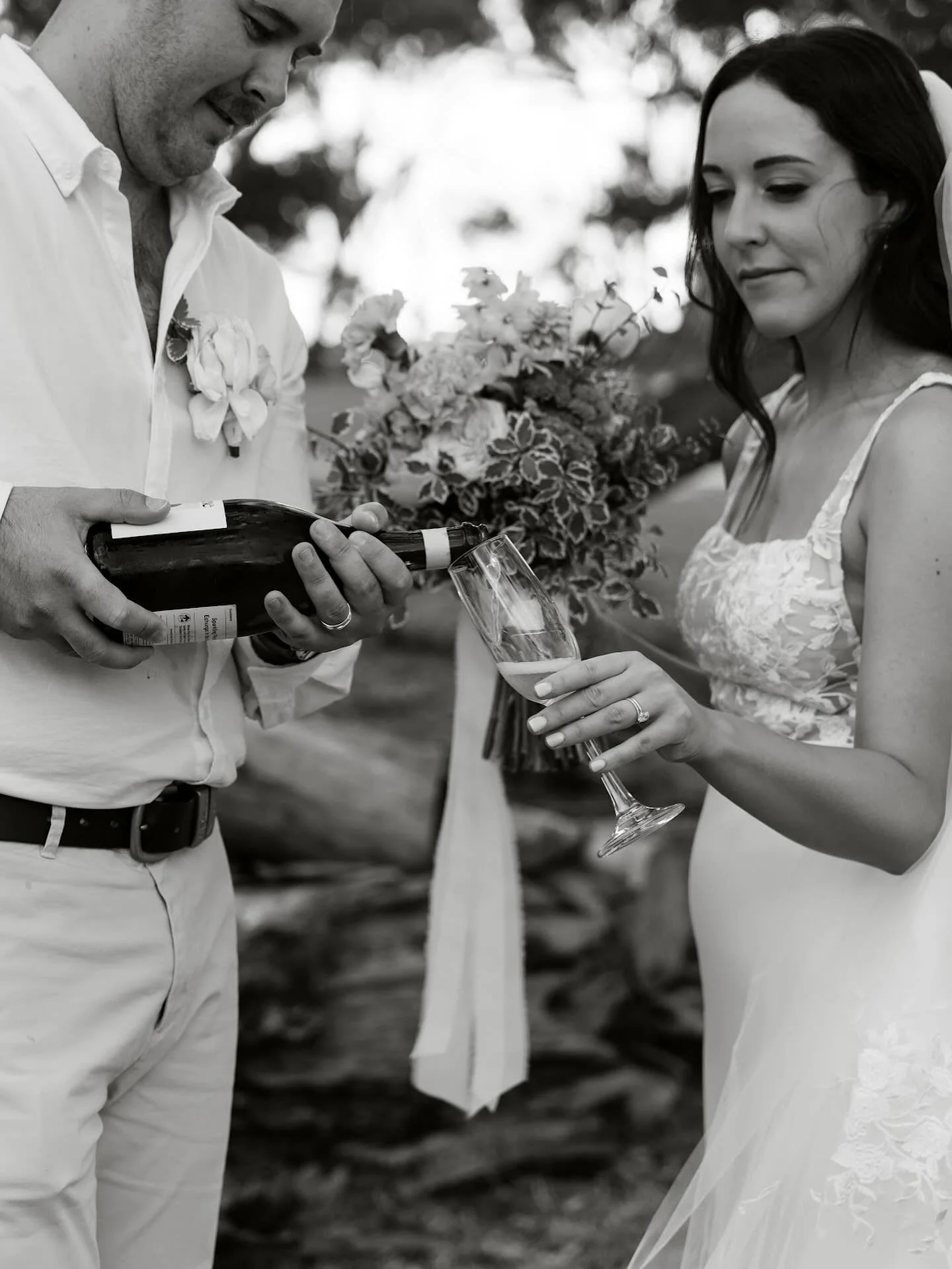 Happy Valentine&rsquo;s Day 🫶🏼 Celebrating love today and always 💐🥂 

📸  @_shotsbym 
💐 @fleurdelysflowers 

#adelaideweddingvenues #adelaideweddings #adelaideweddingsupplier #adelaideweddingvendors #adelaideweddingphotographers #weddingceremony