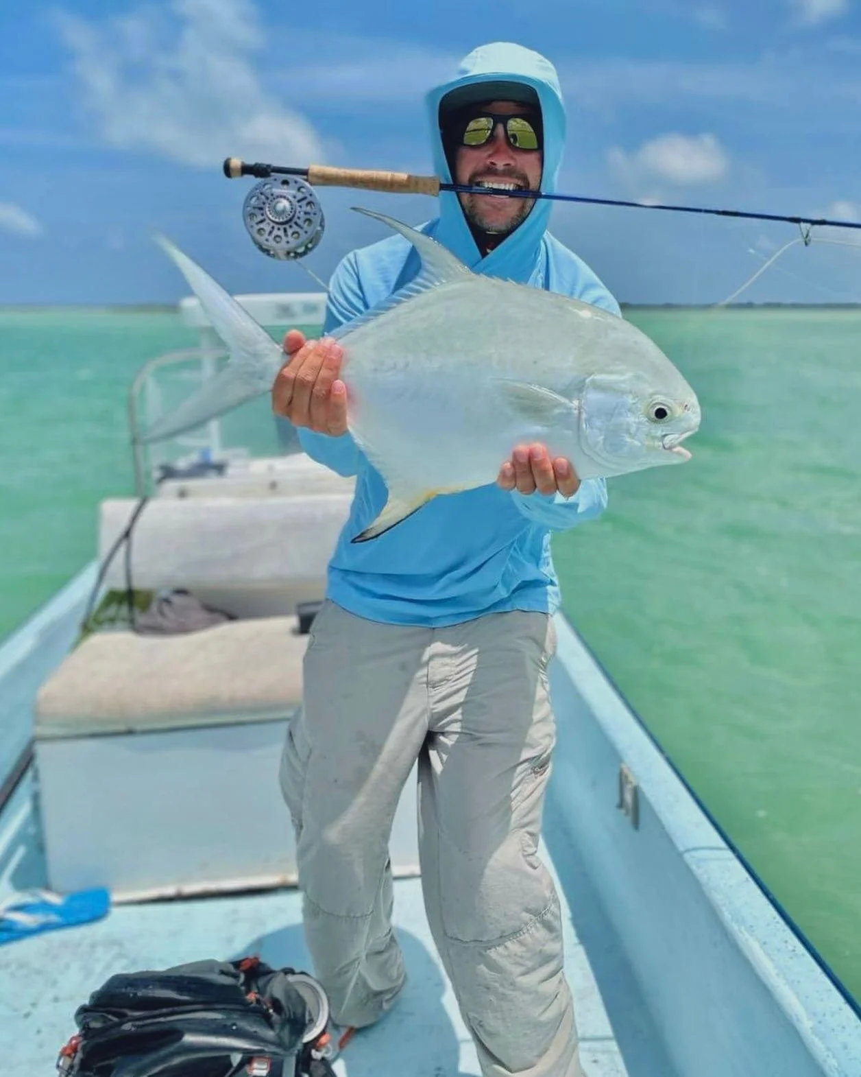 Roses are red. 
This 9 weight is blue. 
At Xcalak On The Fly, 
Permit are waiting for you!

Happy Valentine&rsquo;s Day! 💙

#xcalakonthefly #xcalakotf #permitfishing #permitonthefly #chetumalbay #mexico #flyfishing #diadelamor #amor