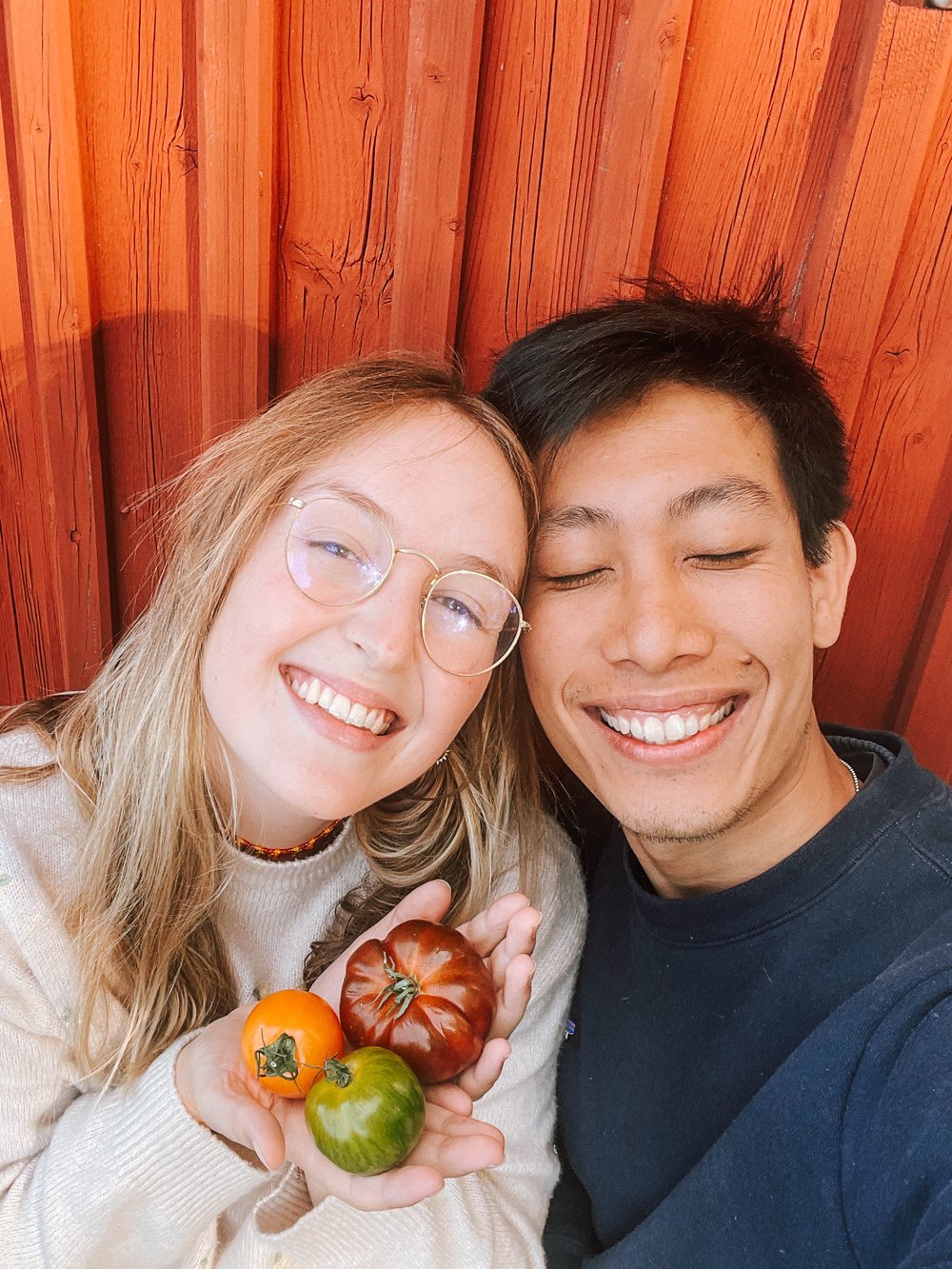 evelyne and frank, and the tomatoes!