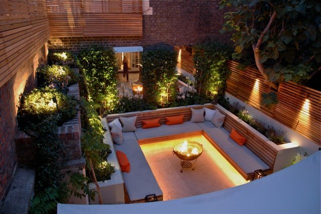 SUNKEN SEATED GARDEN