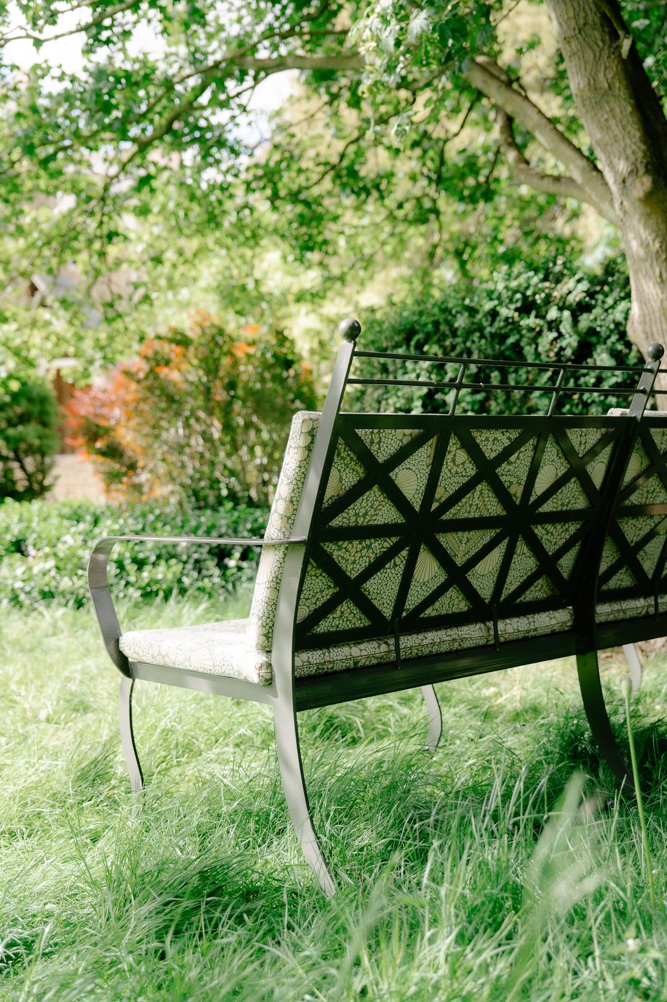 Roman Criss Cross Bench in Moss Grey