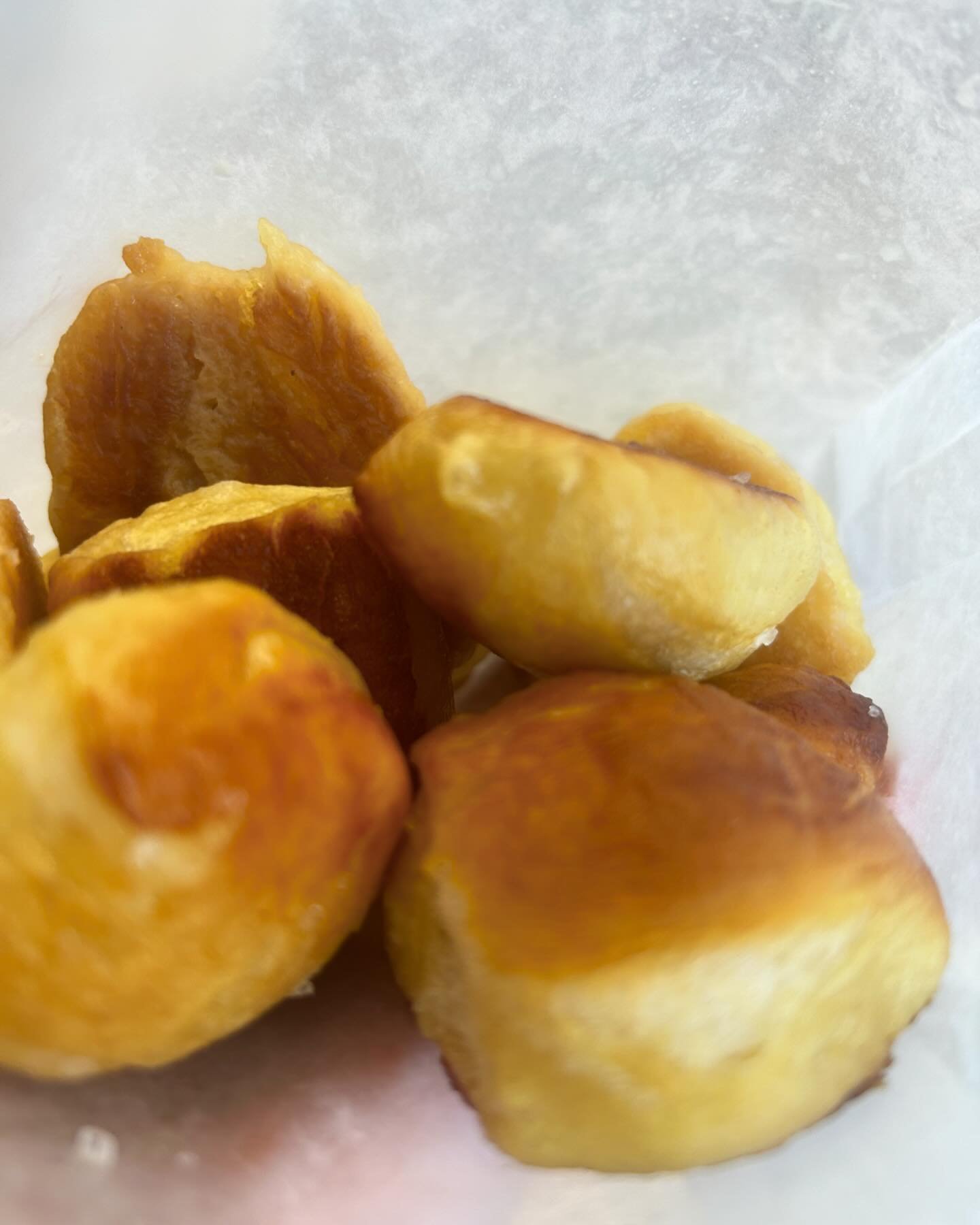 Free bag of pretzel bites with every purchase today !!! Salted and cinnamon sugar 😋