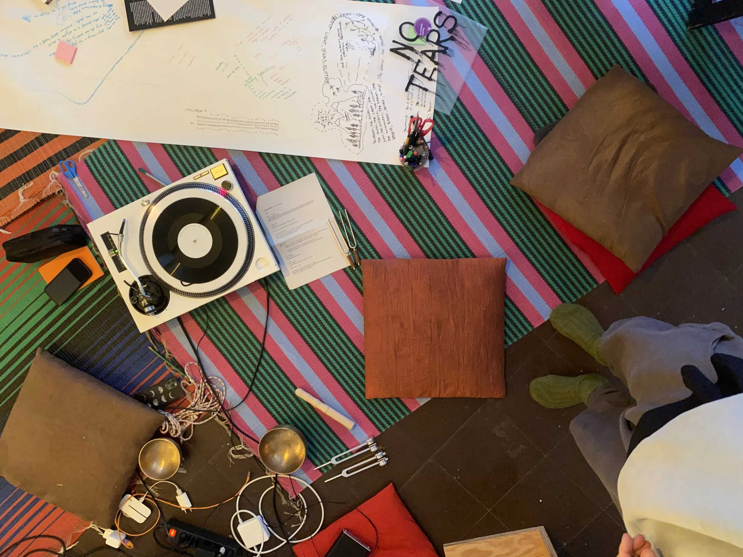 Materialisierte Text-Körper & reparative Kritik seit 2025