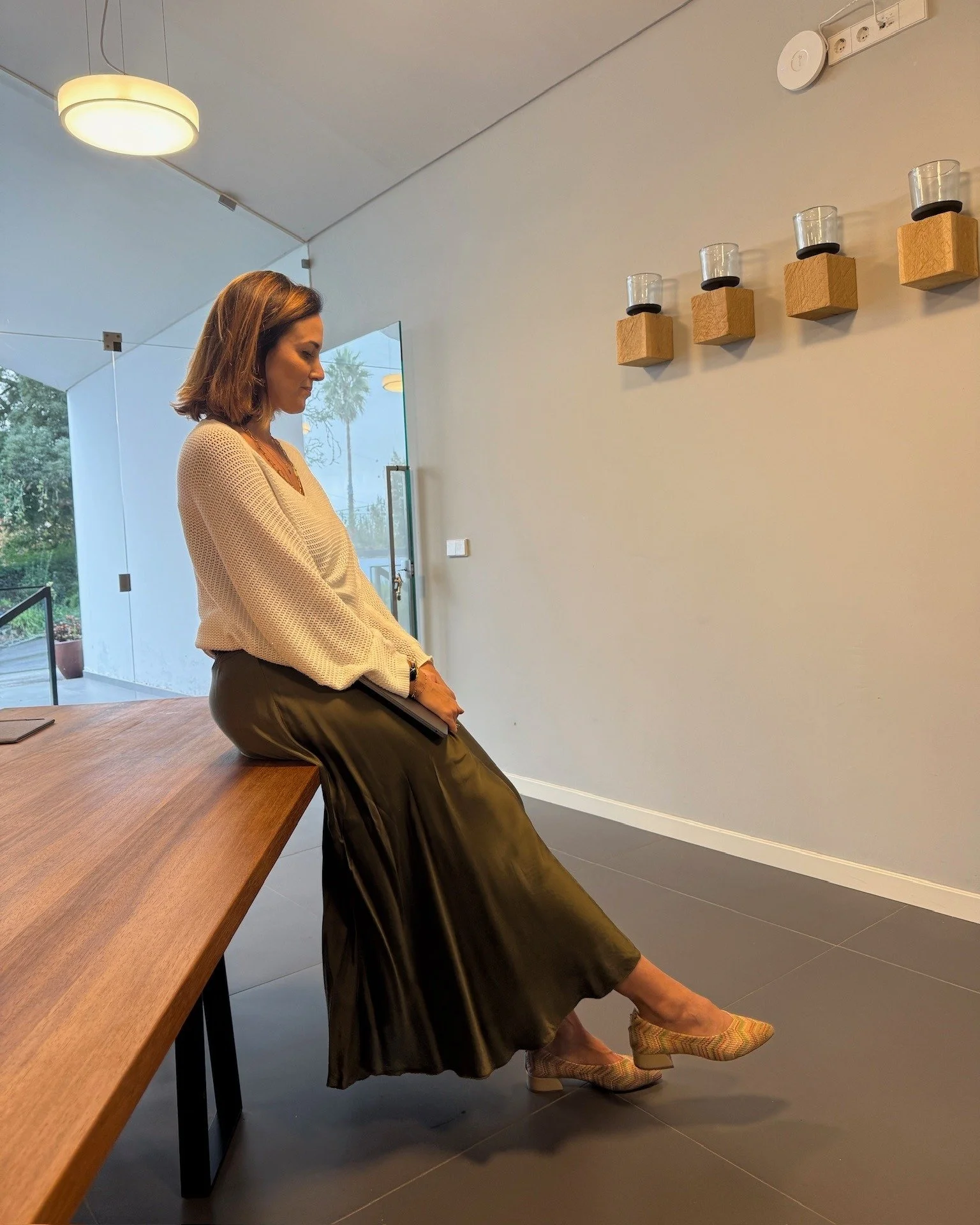 You&rsquo;ve achieved everything you were told would make you happy.

The title.

The salary.

The success.

Yet somehow&hellip; You still feel stuck,  like you&rsquo;re living someone else&rsquo;s life, abiding to their rules, the structure, a syste