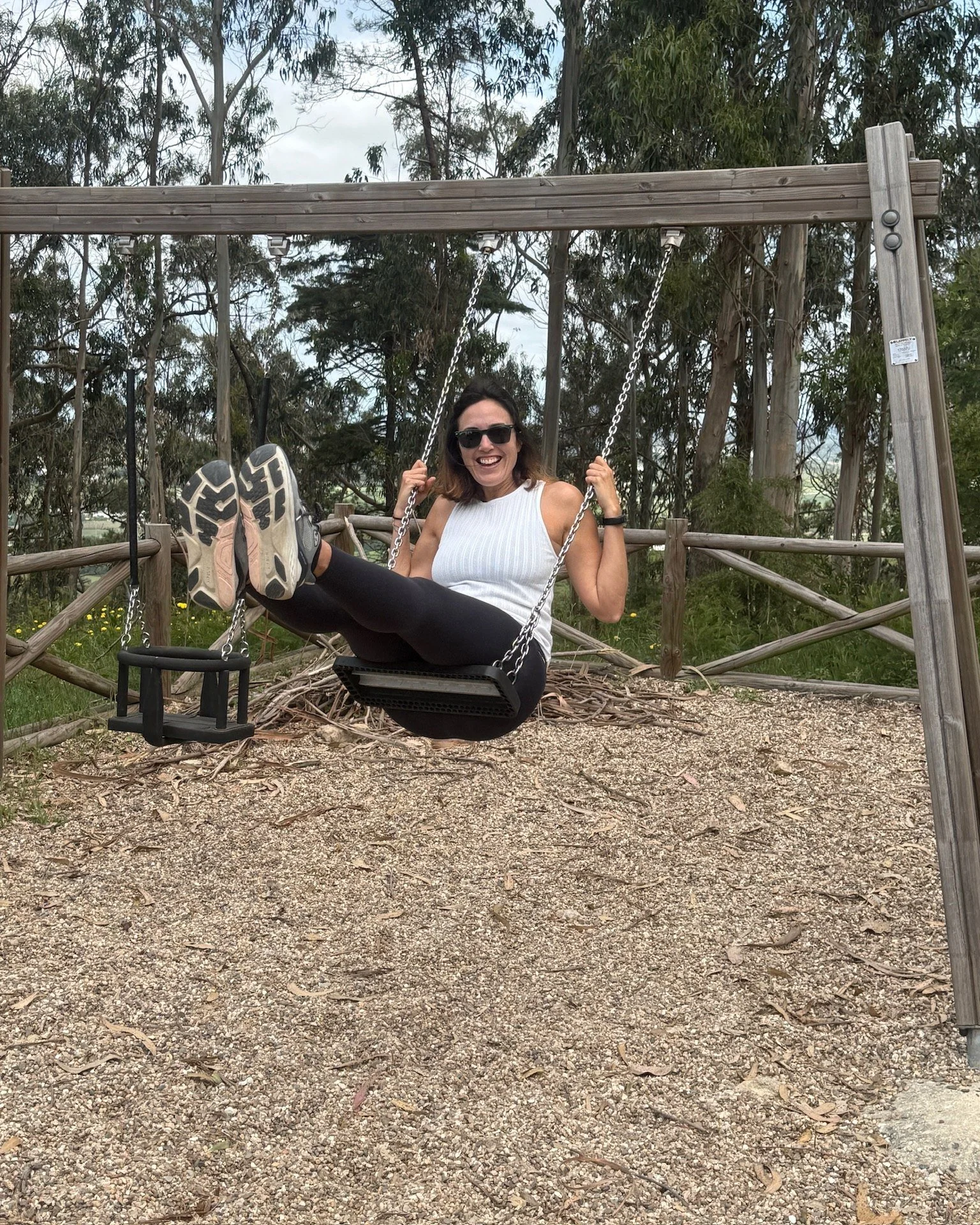 Most high-achieving women like you aren&rsquo;t designed for a one-stream-job 🥱

You&rsquo;re multi-passionate at heart💕

And a portfolio career was made for women like you 💚

Because trying to squeeze all of who you are into one job?

Isn&rsquo;t