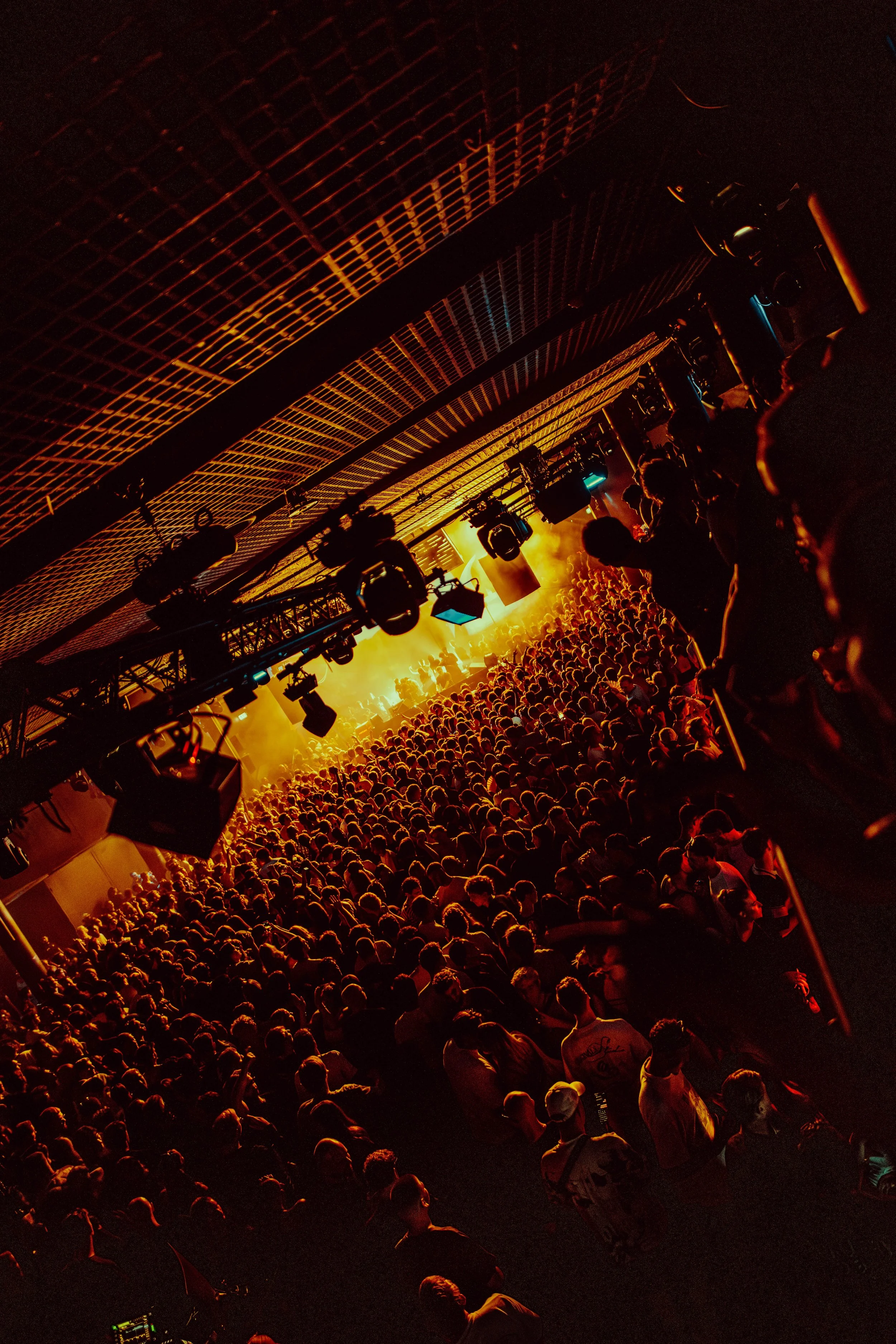043_JeroenMol_Complex__Hotline_HR_20260926.jpg