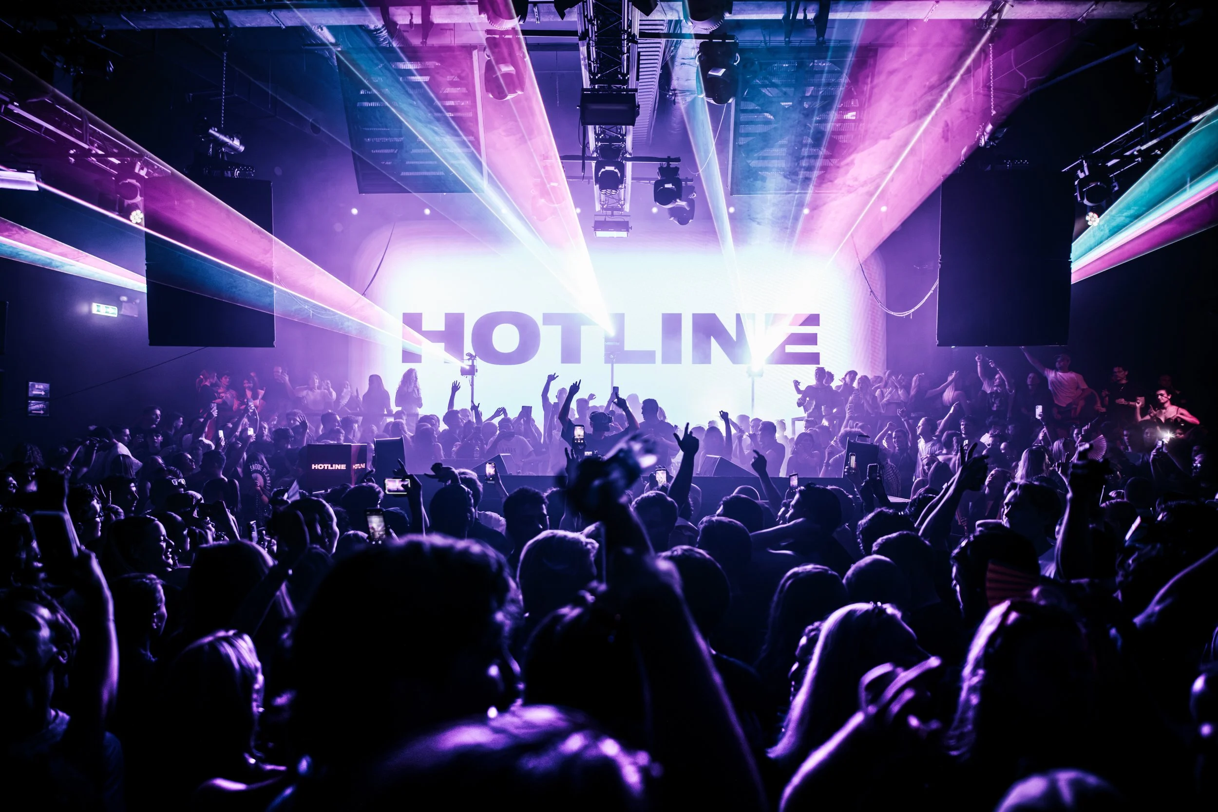 078_JeroenMol_Complex__Hotline_HR_20260926.jpg