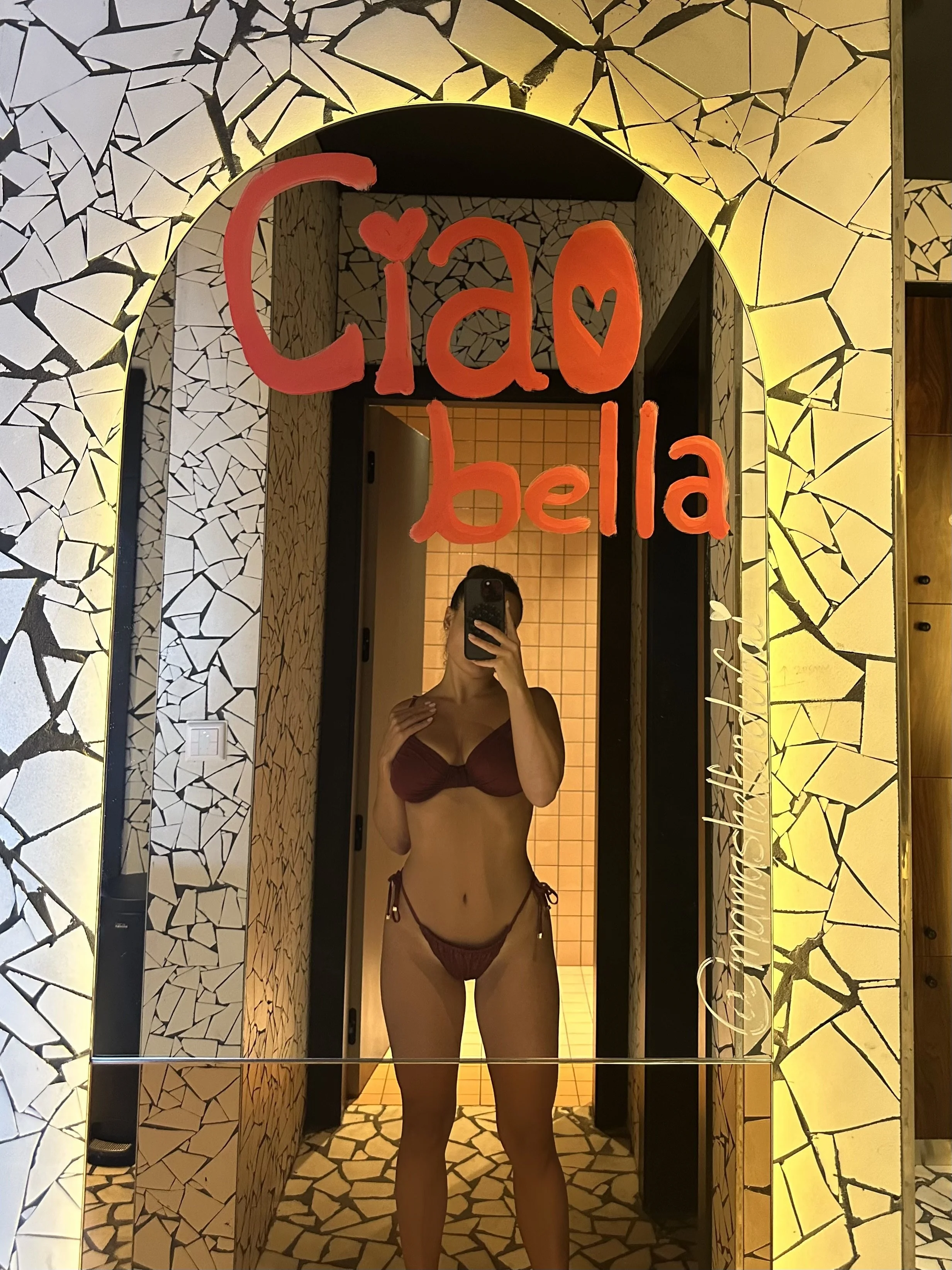 Travel Companion Escort Model in Dubai, UAE