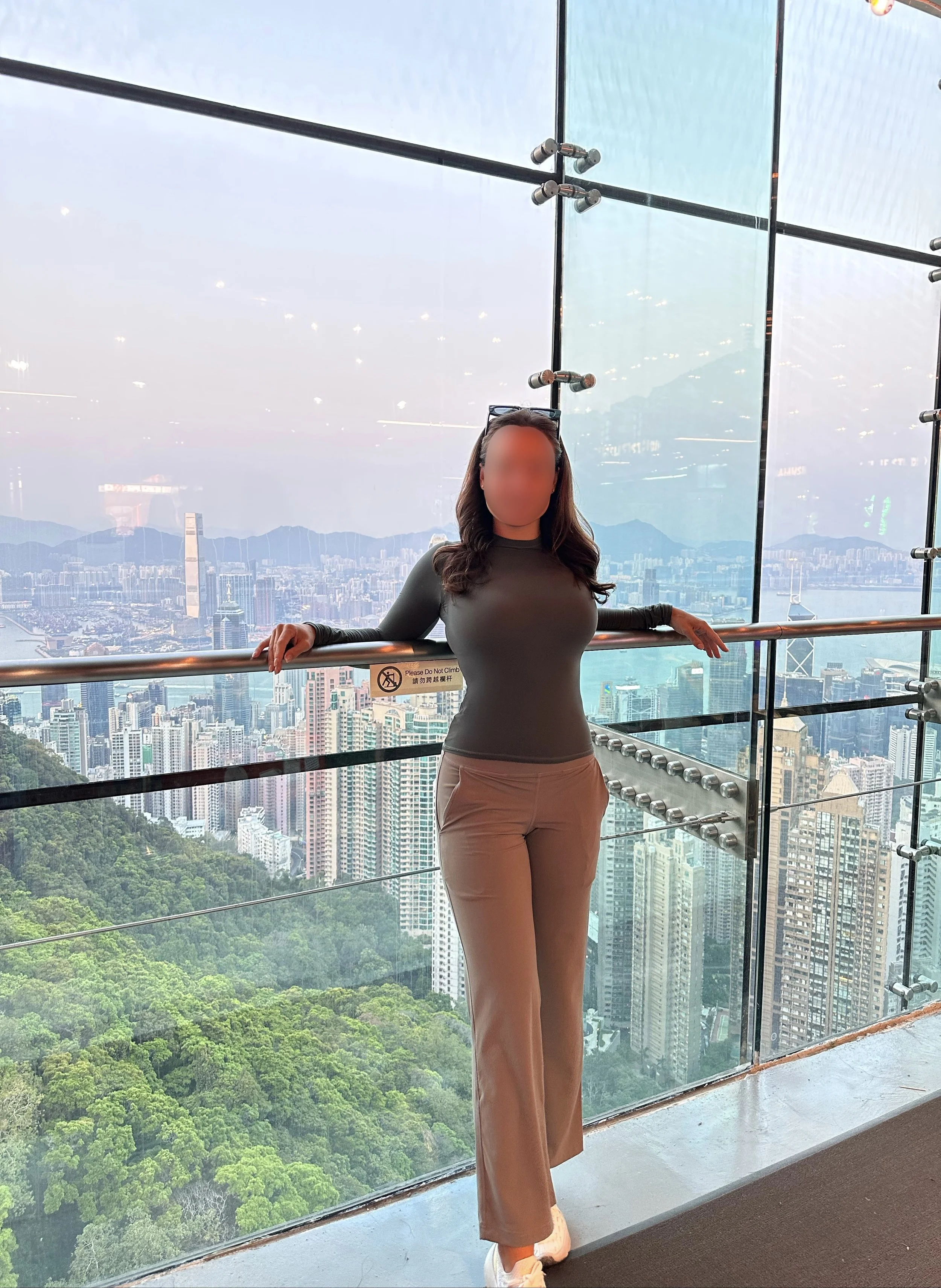 Travel Companion Escort Model in Hong Kong