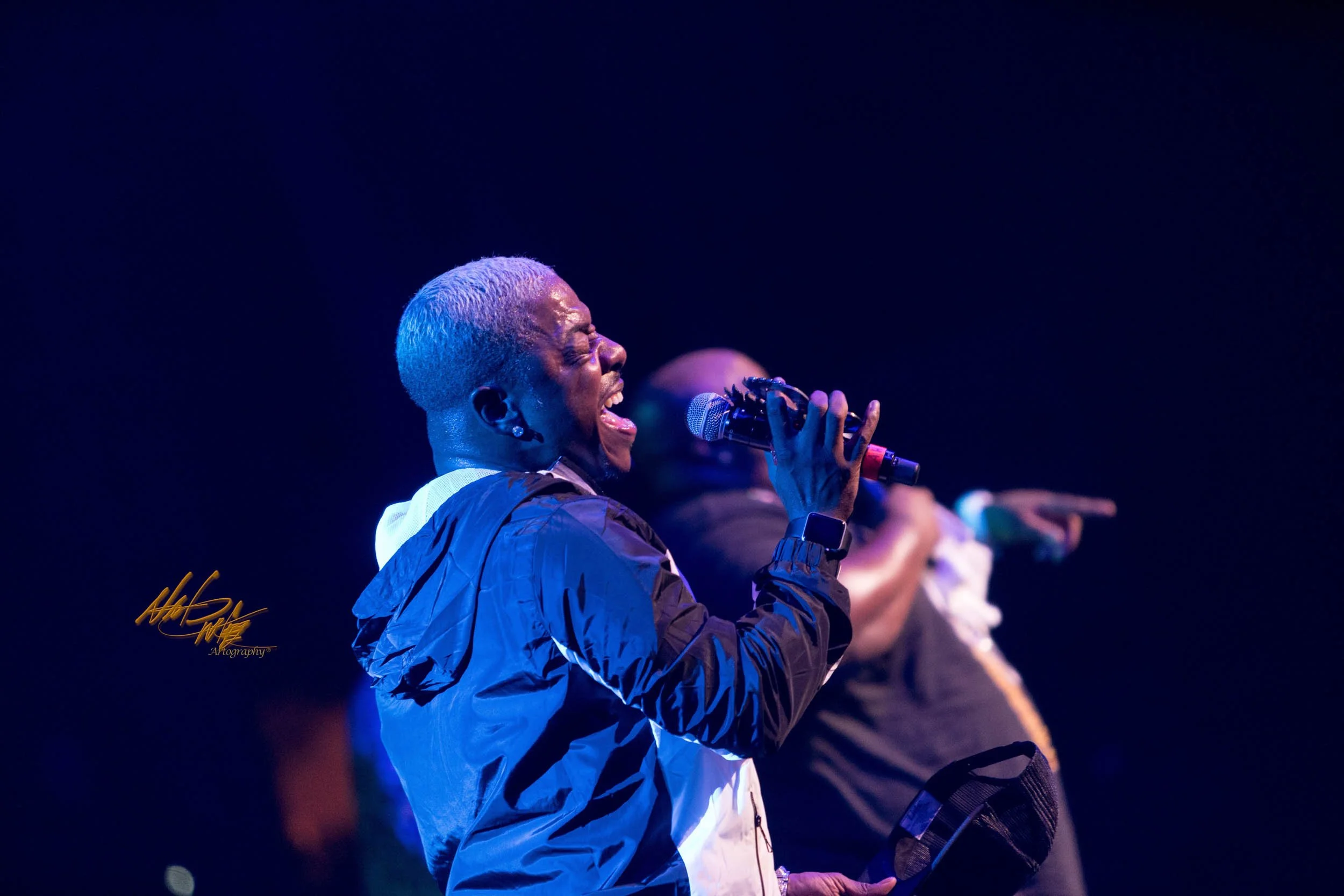 Concert photography featuring DRU HILL captured by Nat Carter for Nat Carter Artography. Copyright © Nat Carter Nat Carter Artography 2022 All Rights Reserved.