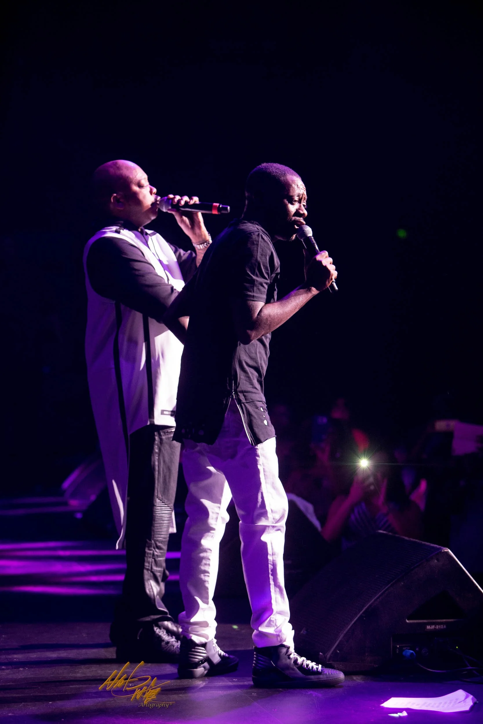 Concert photography featuring K-Ci and JoJo captured by Nat Carter for Nat Carter Artography. Copyright © Nat Carter, Nat Carter Artography 2022 All Rights Reserved.
