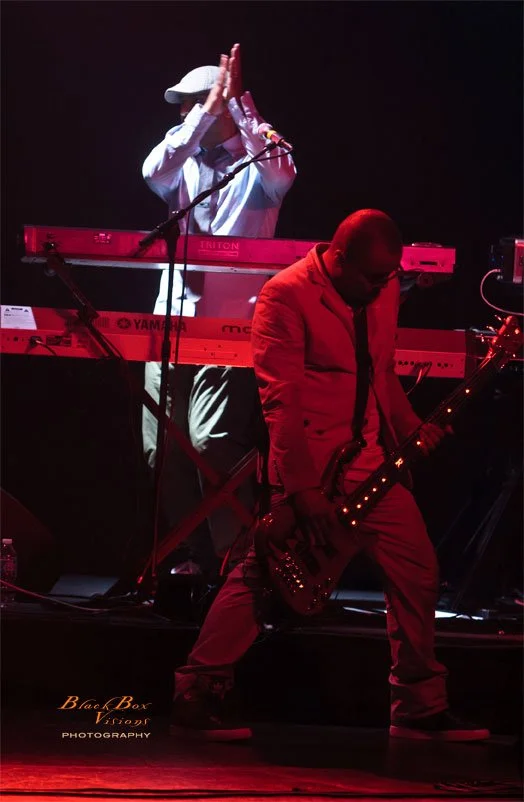 Concert photography featuring MINT CONDITION captured by Nat Carter for Nat Carter Artography. Copyright © Nat Carter, Nat Carter Artography 2022 All Rights Reserved.