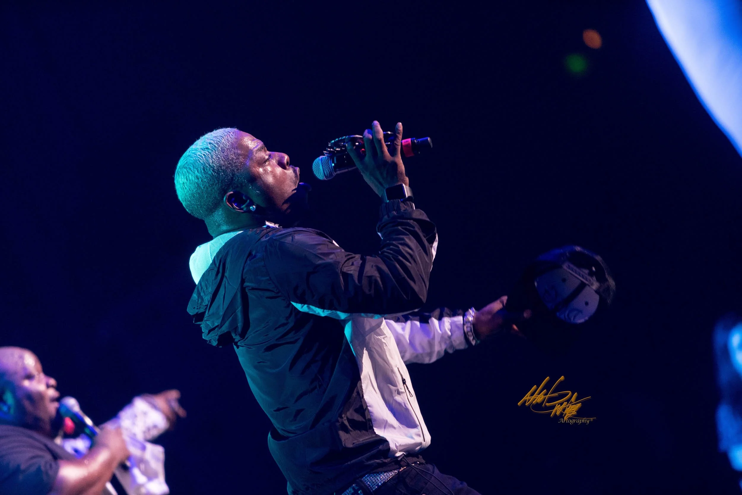 Concert photography featuring DRU HILL captured by Nat Carter for Nat Carter Artography. Copyright © Nat Carter Nat Carter Artography 2022 All Rights Reserved.