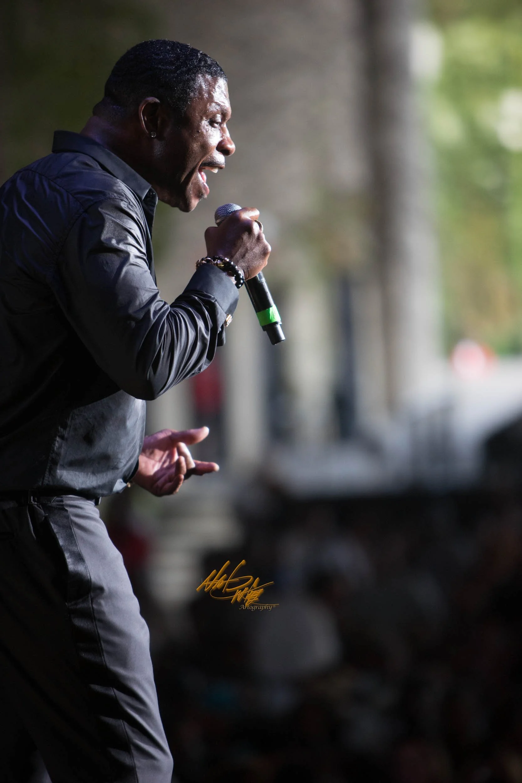 Concert photography featuring KEITH SWEAT captured by Nat Carter for Nat Carter Artography. Copyright © Nat Carter, Nat Carter Artography 2022 All Rights Reserved.