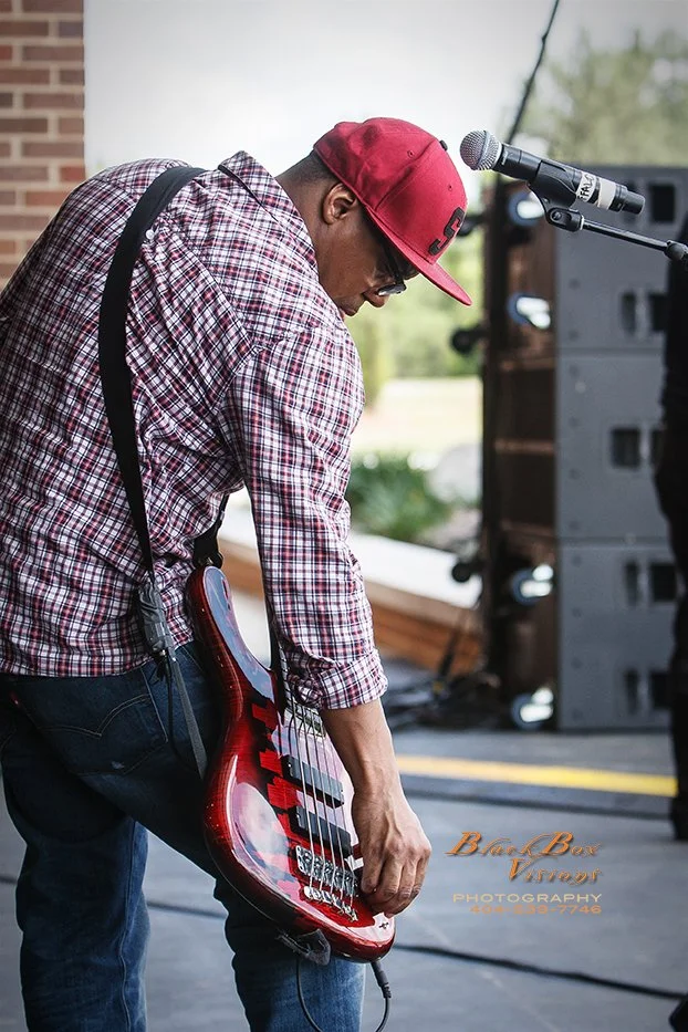 Concert photography featuring MINT CONDITION captured by Nat Carter for Nat Carter Artography. Copyright © Nat Carter, Nat Carter Artography 2022 All Rights Reserved.