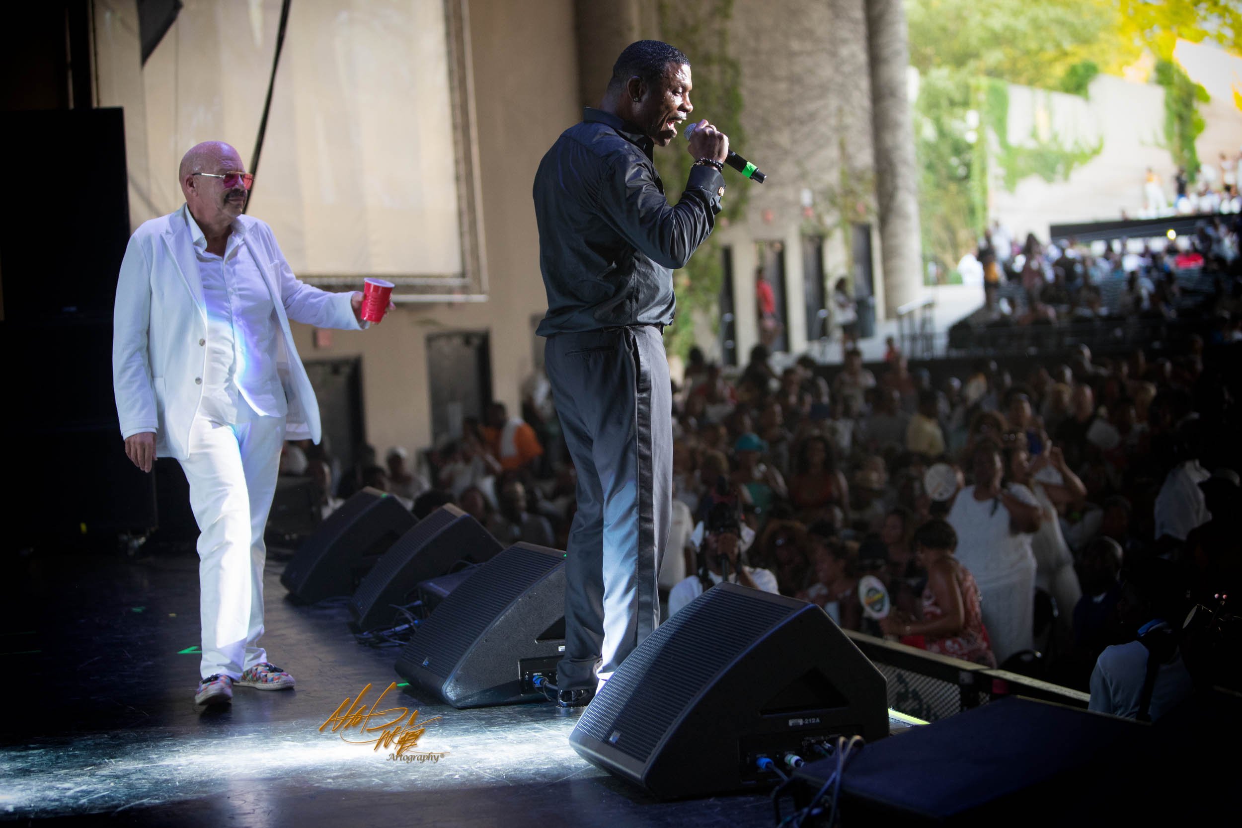 Concert photography featuring KEITH SWEAT captured by Nat Carter for Nat Carter Artography. Copyright © Nat Carter, Nat Carter Artography 2022 All Rights Reserved.