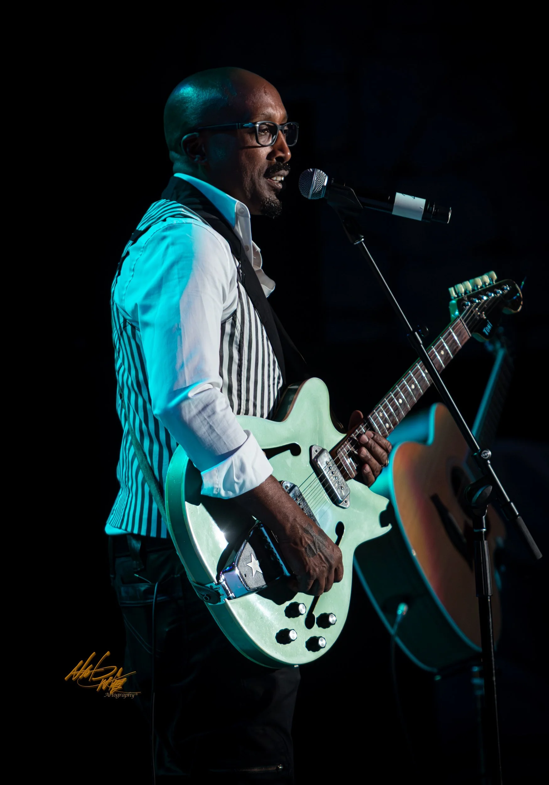 Tony! Toni! Toné! captured by Nat Carter for Nat Carter Artography.