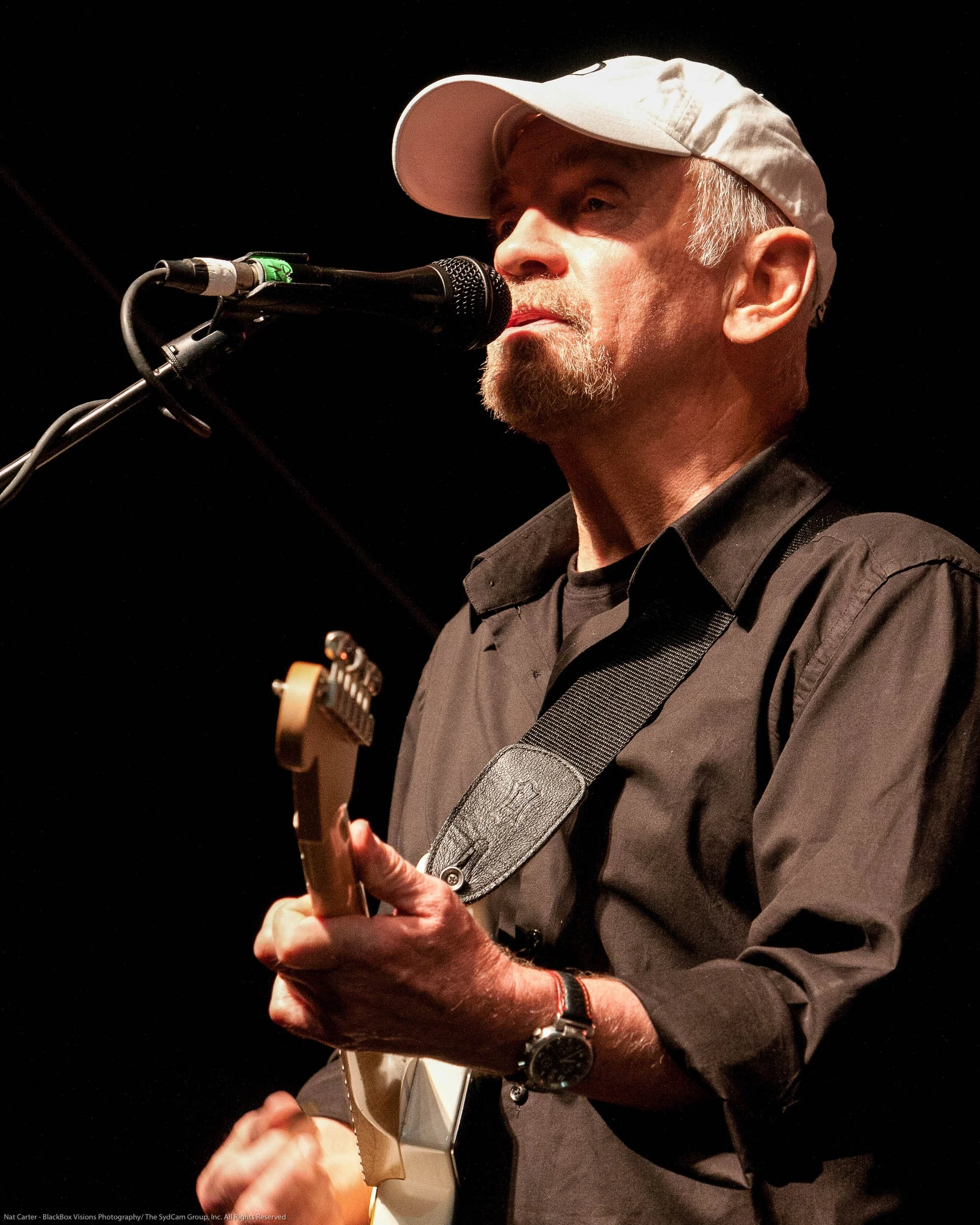 Concert photography featuring Average White Band captured by Nat Carter for Nat Carter Artography. Copyright © Nat Carter, Nat Carter Artography 2022 All Rights Reserved.