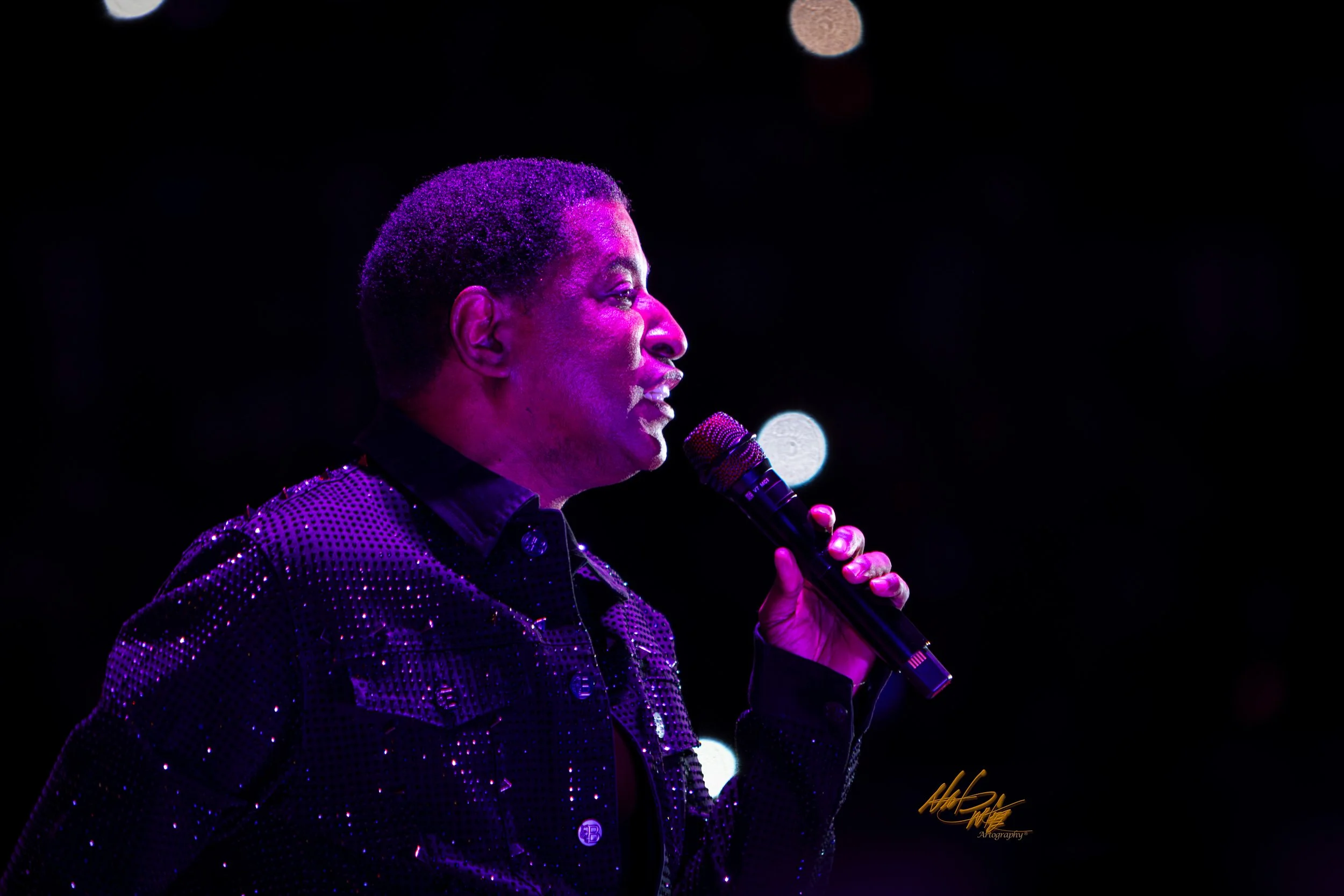 Concert photography featuring Babyface captured by Nat Carter.