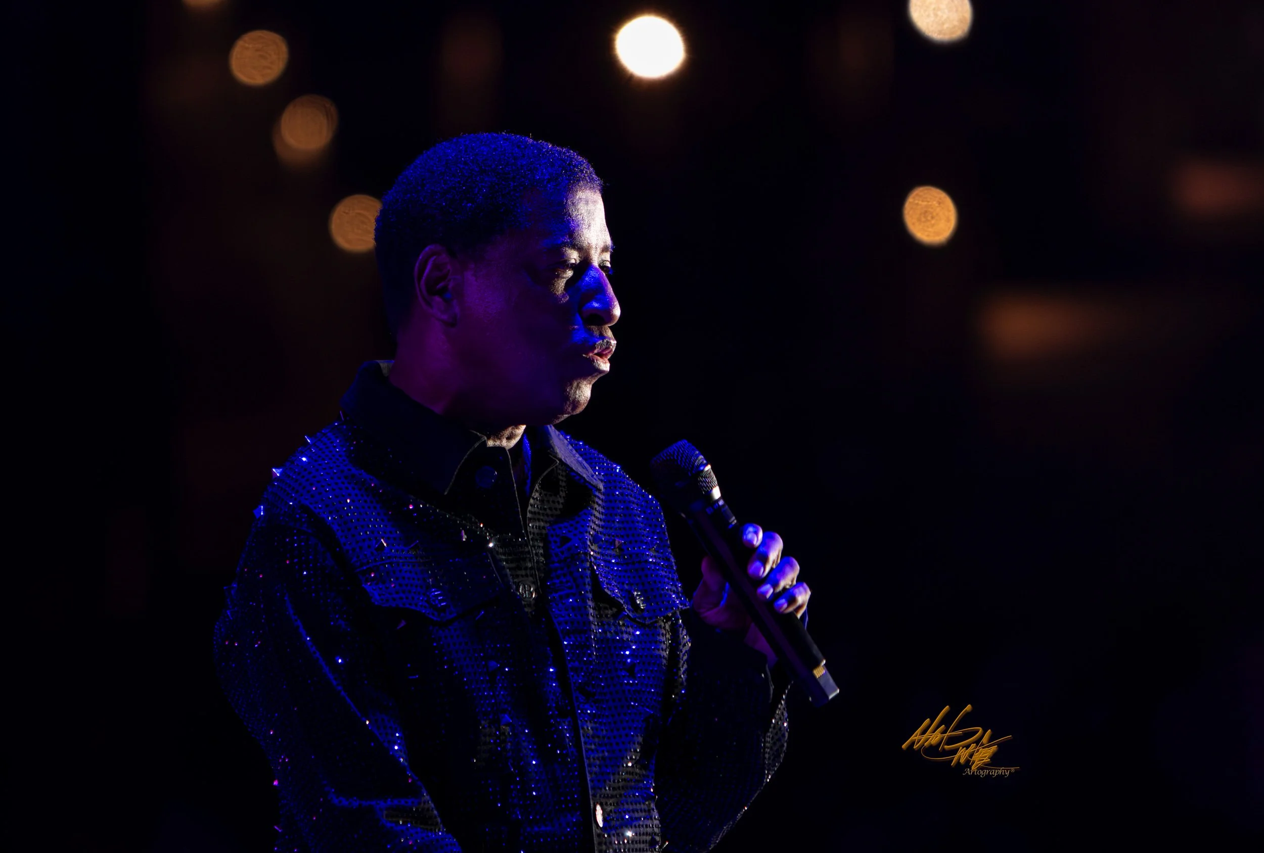 Concert photography featuring Babyface captured by Nat Carter.