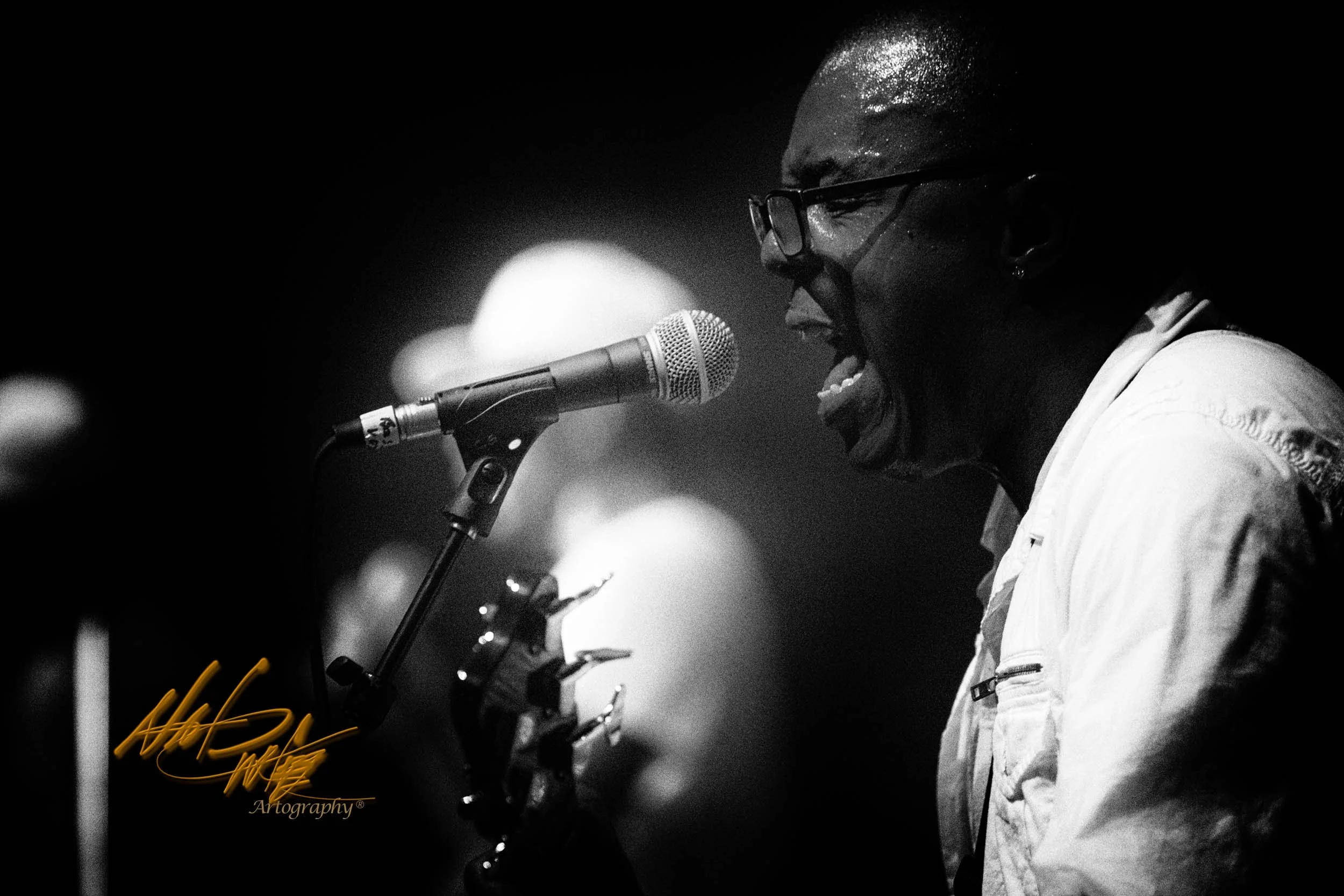 Concert photography featuring MINT CONDITION captured by Nat Carter for Nat Carter Artography. Copyright © Nat Carter, Nat Carter Artography 2022 All Rights Reserved.