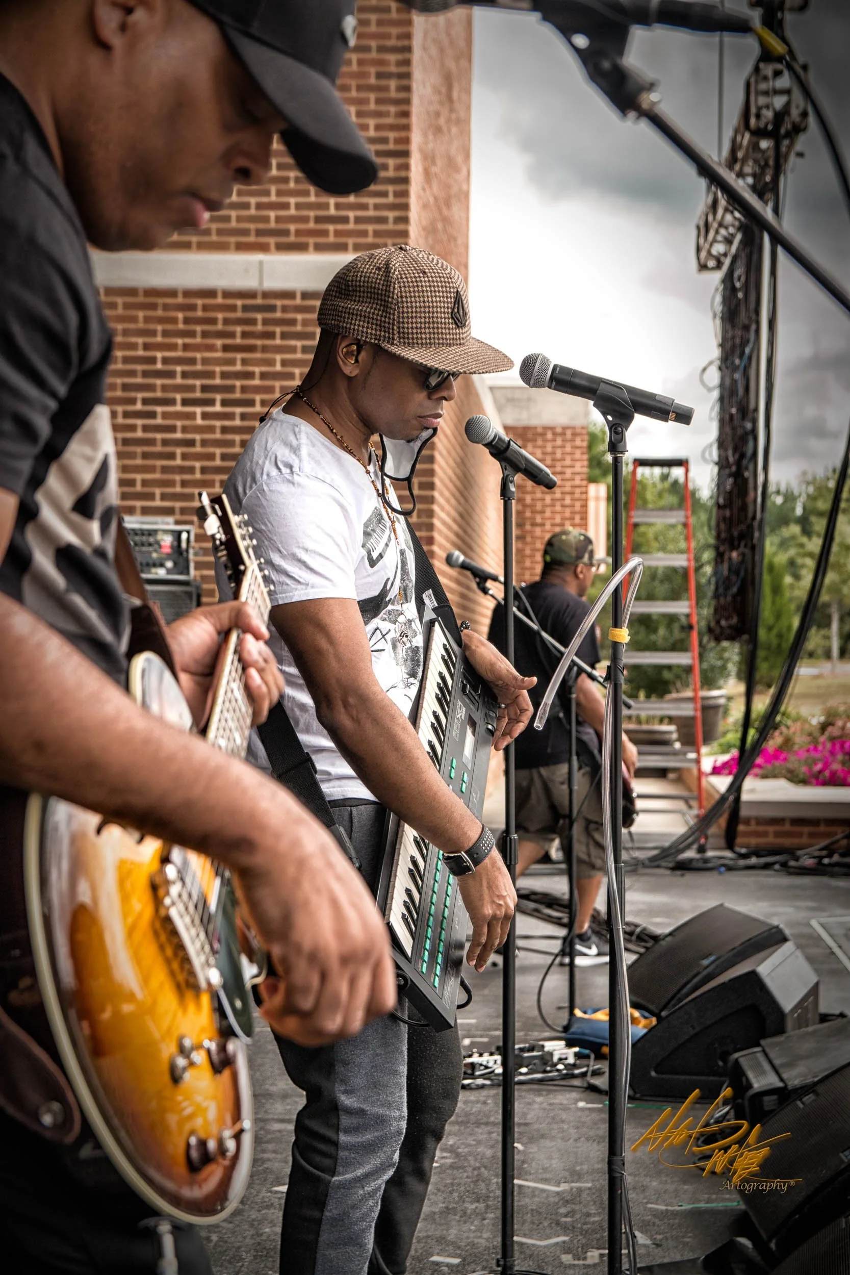 Concert photography featuring MINT CONDITION captured by Nat Carter for Nat Carter Artography. Copyright © Nat Carter, Nat Carter Artography 2022 All Rights Reserved.