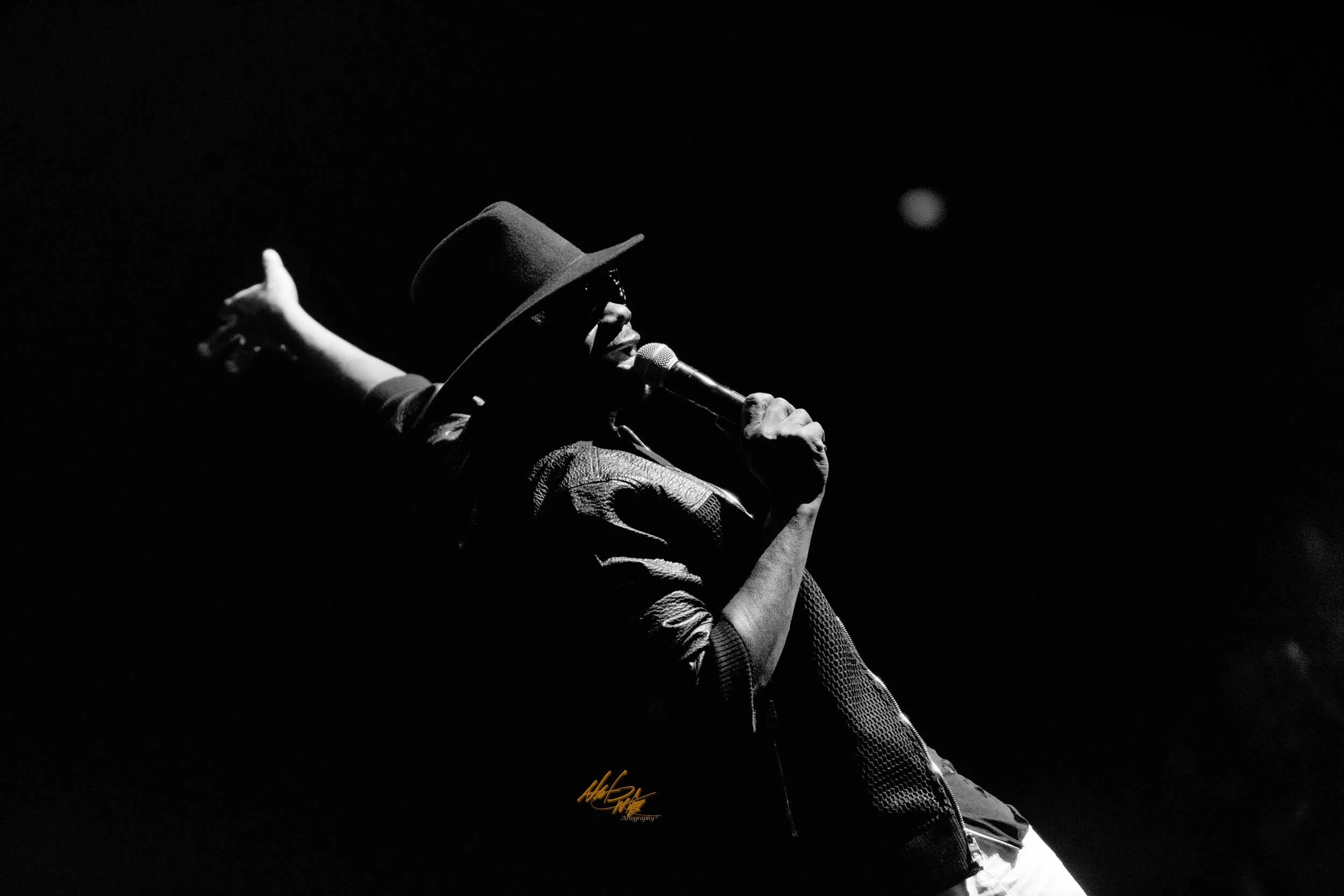 Concert photography featuring K-Ci and JoJo captured by Nat Carter for Nat Carter Artography. Copyright © Nat Carter, Nat Carter Artography 2022 All Rights Reserved.