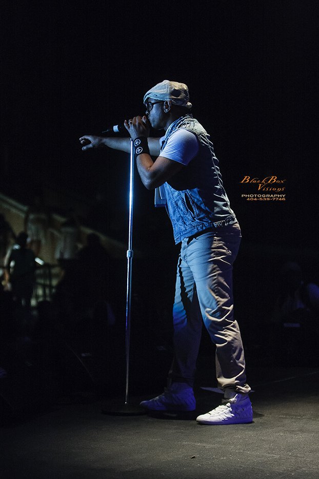 Concert photography featuring MINT CONDITION captured by Nat Carter for Nat Carter Artography. Copyright © Nat Carter, Nat Carter Artography 2022 All Rights Reserved.