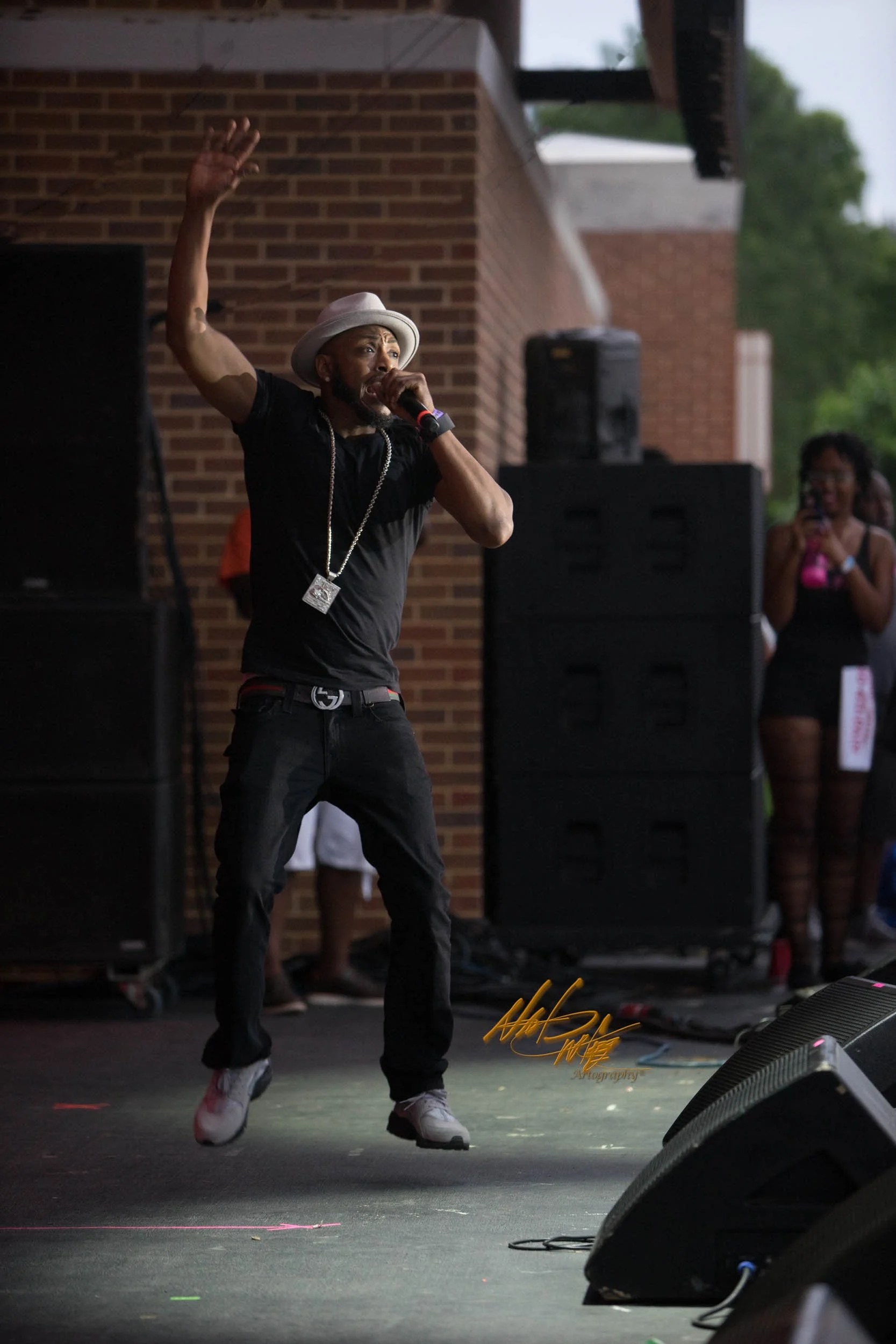 Concert photography featuring MYSTIKAL captured by Nat Carter for Nat Carter Artography. Copyright © Nat Carter, Nat Carter Artography 2022 All Rights Reserved.