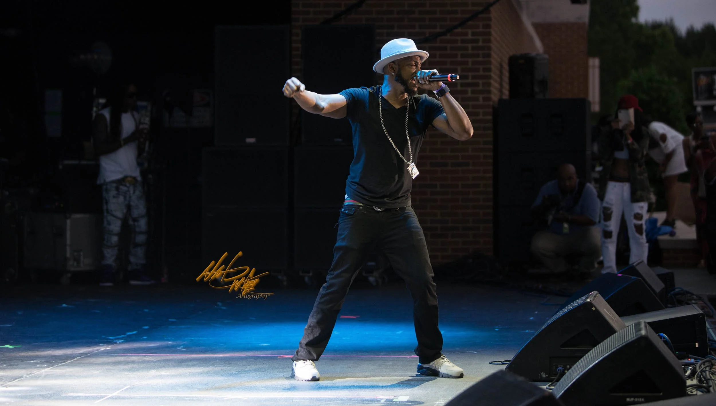 Concert photography featuring MYSTIKAL captured by Nat Carter for Nat Carter Artography. Copyright © Nat Carter, Nat Carter Artography 2022 All Rights Reserved.