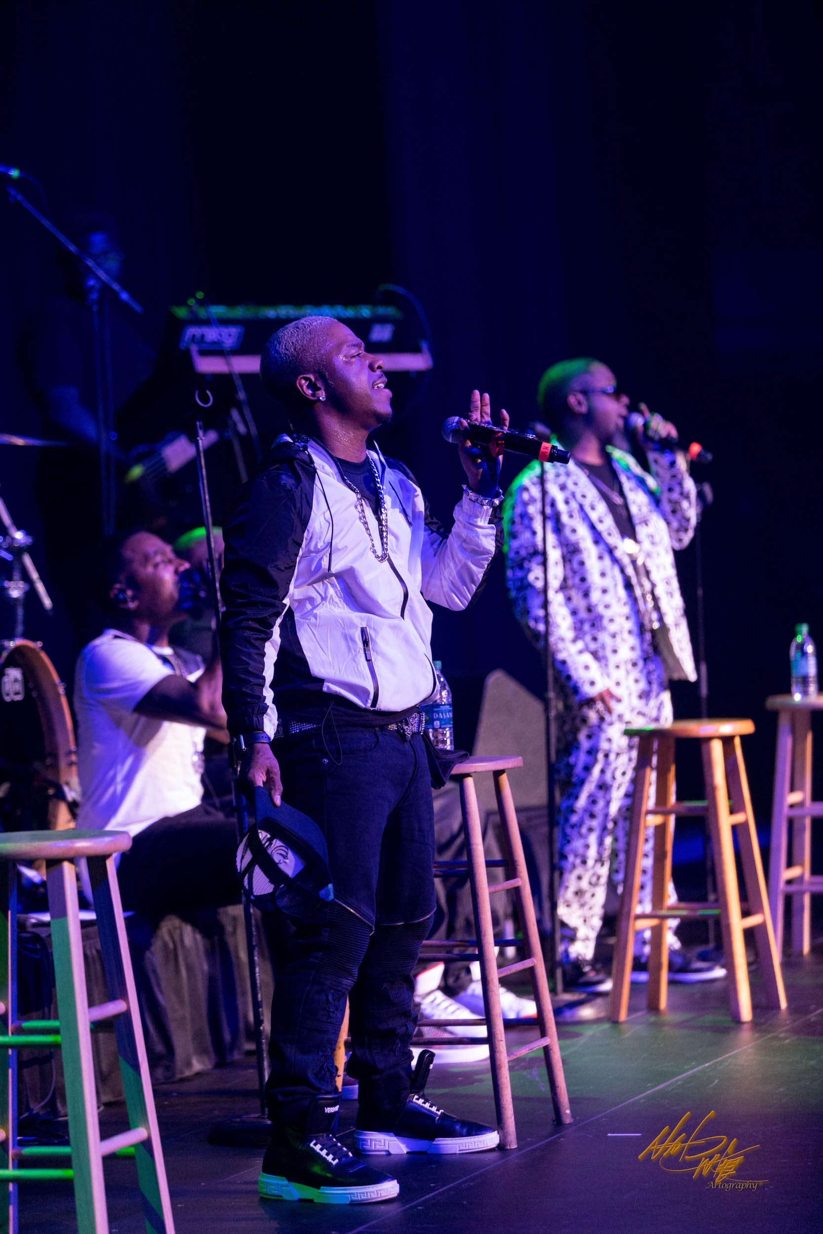 Concert photography featuring DRU HILL captured by Nat Carter for Nat Carter Artography. Copyright © Nat Carter Nat Carter Artography 2022 All Rights Reserved.