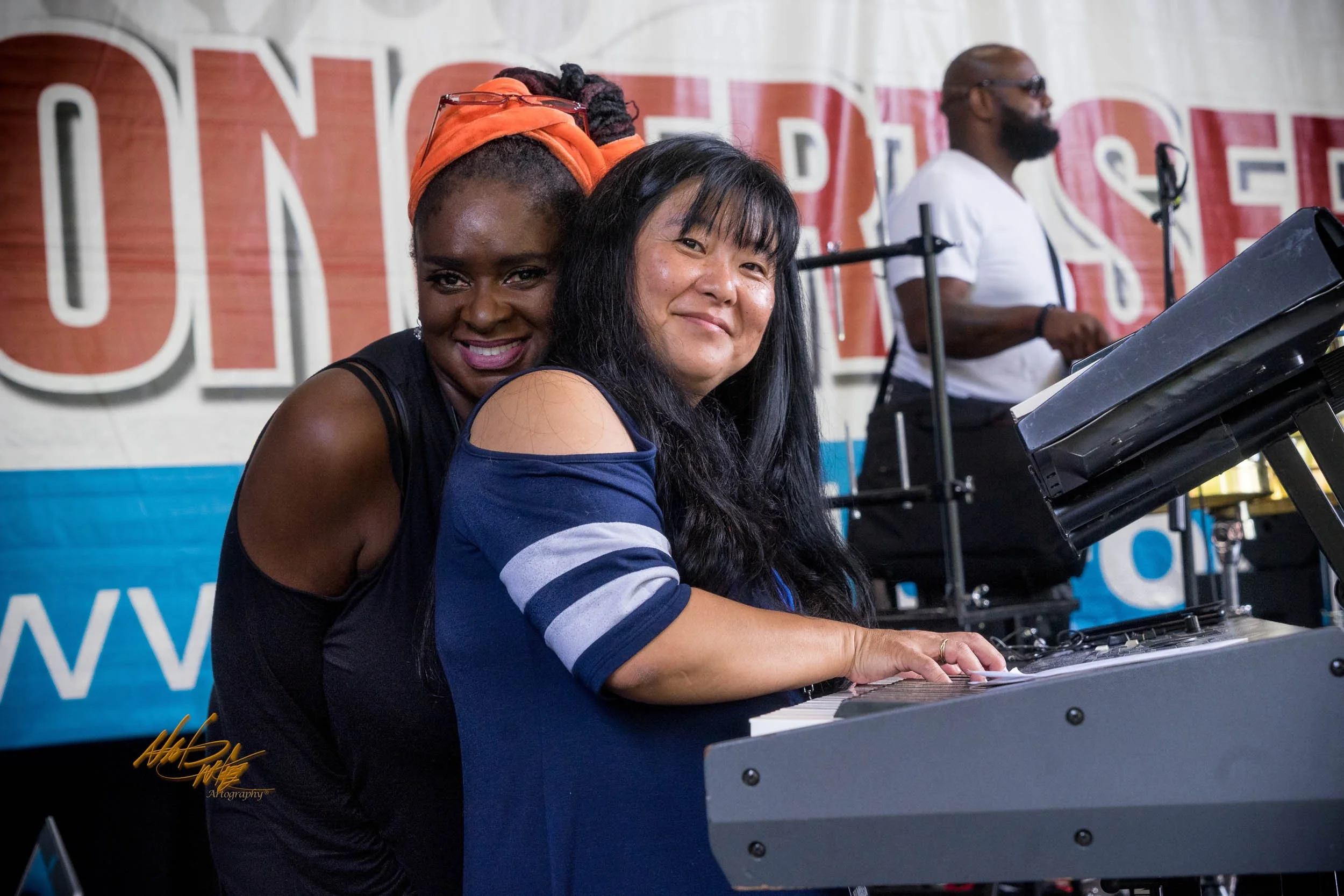 Jane Eugene & LOOSE ENDS captured by Nat Carter for Nat Carter Artography. Copyright © Nat Carter Nat Carter Artography 2022 All Rights Reserved.