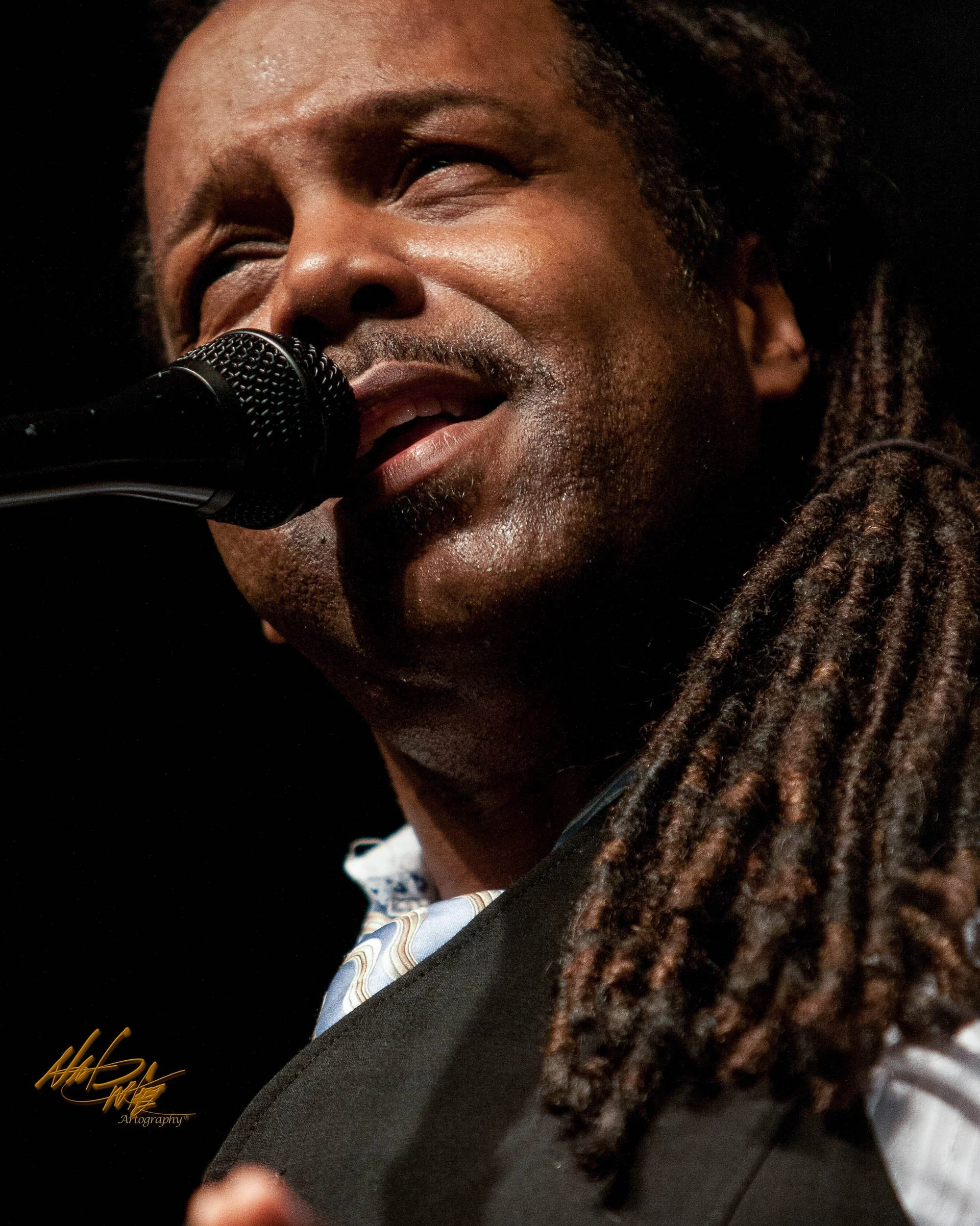Concert photography featuring Average White Band captured by Nat Carter for Nat Carter Artography. Copyright © Nat Carter, Nat Carter Artography 2022 All Rights Reserved.