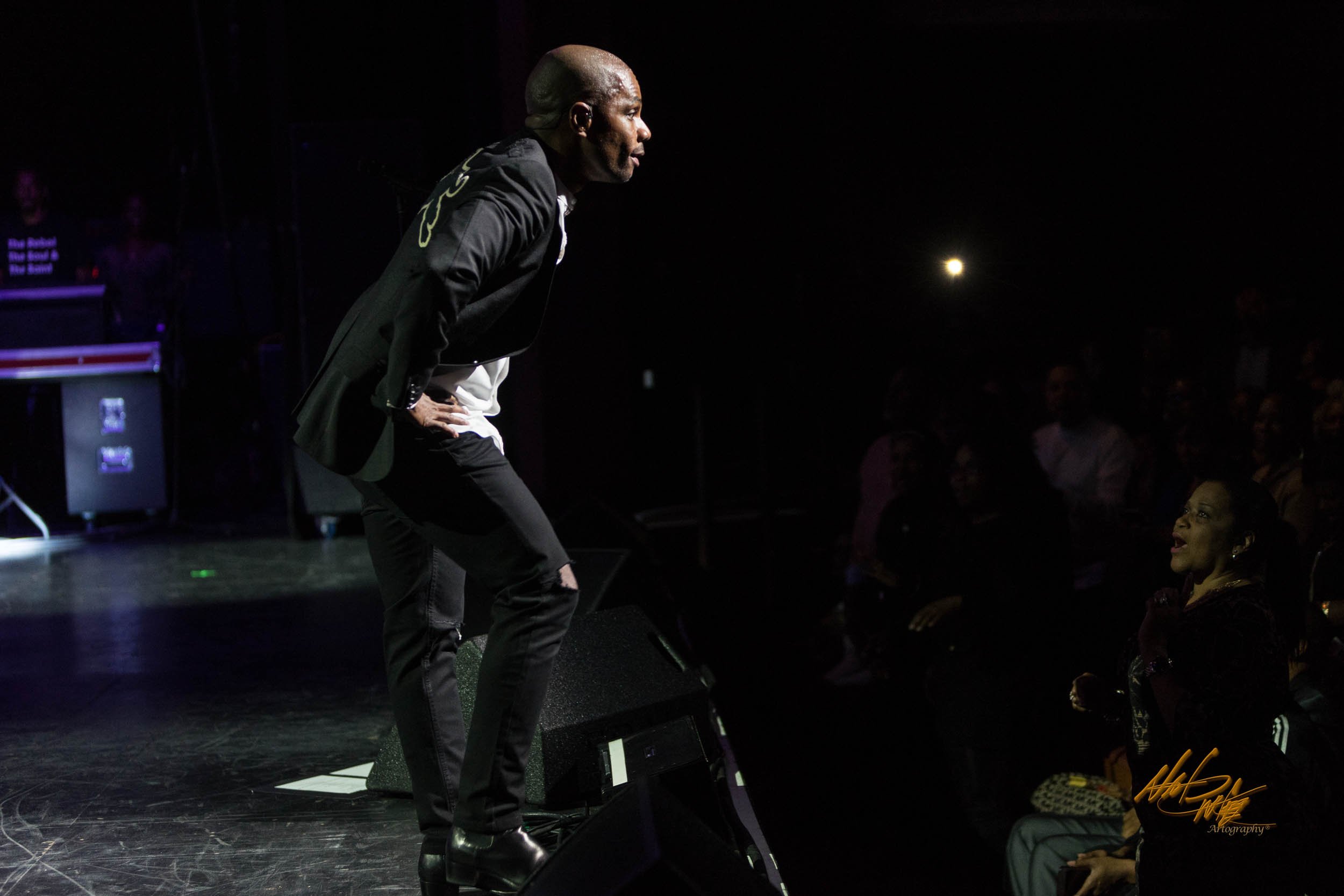 Concert photography featuring KIRK FRANKLIN captured by Nat Carter for Nat Carter Artography. Copyright © Nat Carter, Nat Carter Artography 2022 All Rights Reserved.