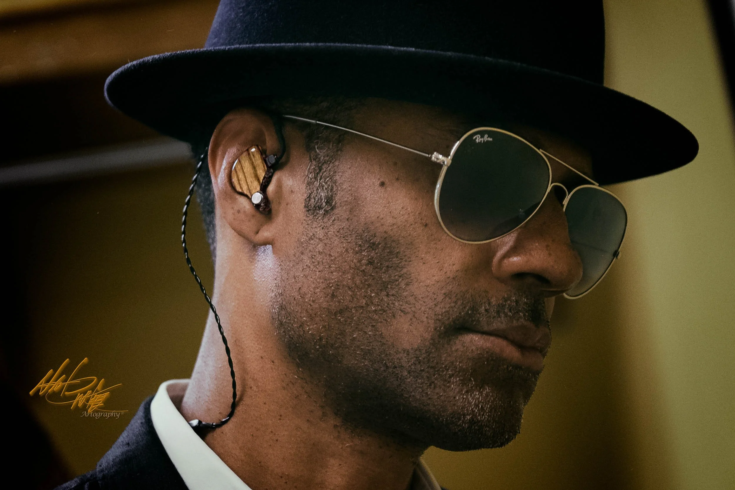 Concert photography featuring ERIC BENET captured by Nat Carter for Nat Carter Artography. Copyright © Nat Carter, Nat Carter Artography 2022 All Rights Reserved.