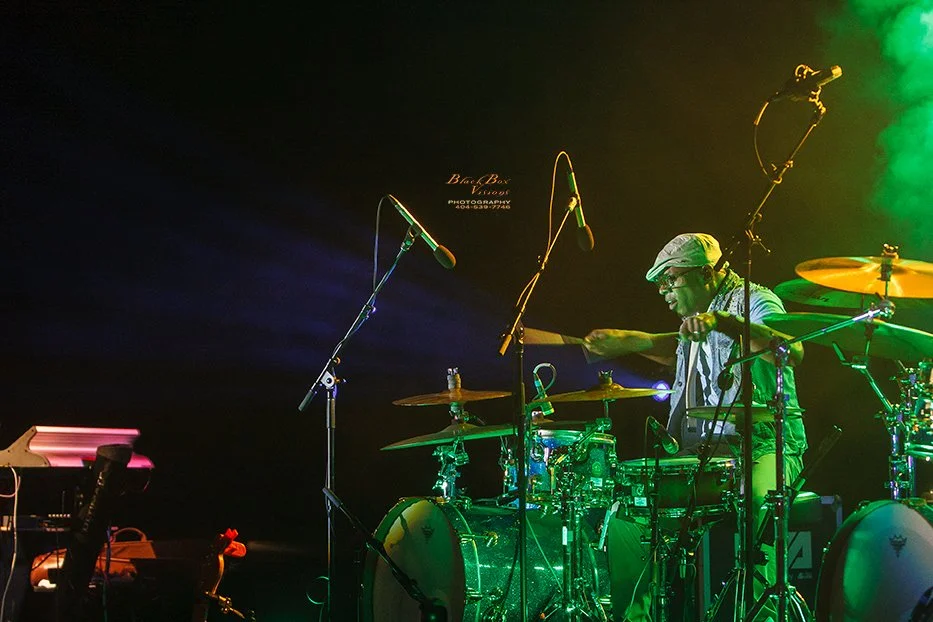 Concert photography featuring MINT CONDITION captured by Nat Carter for Nat Carter Artography. Copyright © Nat Carter, Nat Carter Artography 2022 All Rights Reserved.