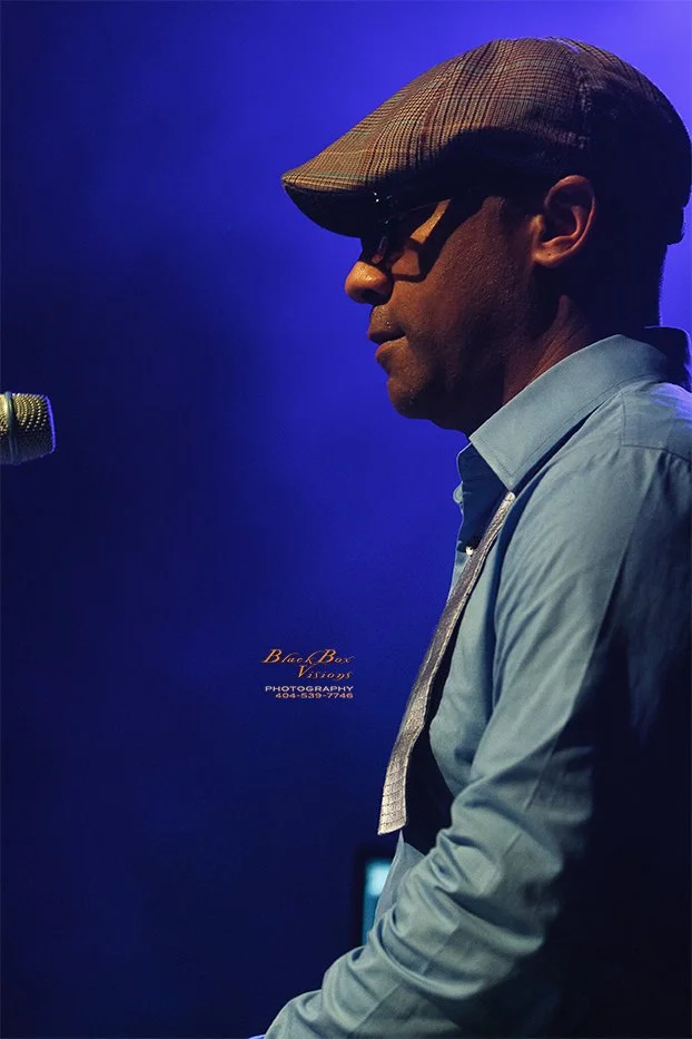 Concert photography featuring MINT CONDITION captured by Nat Carter for Nat Carter Artography. Copyright © Nat Carter, Nat Carter Artography 2022 All Rights Reserved.