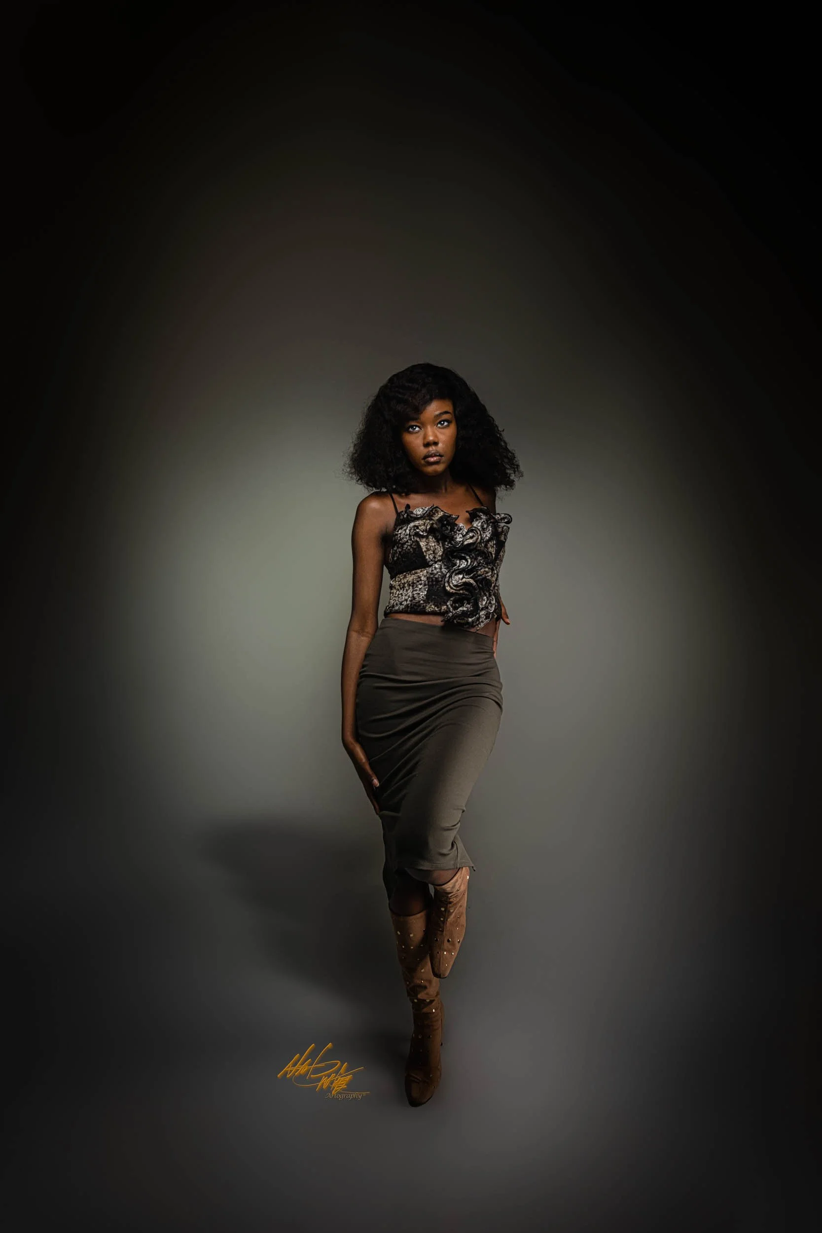 Portrait photography featuring AMICAH captured by Nat Carter for Nat Carter Artography. Copyright © Nat Carter, Nat Carter Artography 2022 All Rights Reserved.