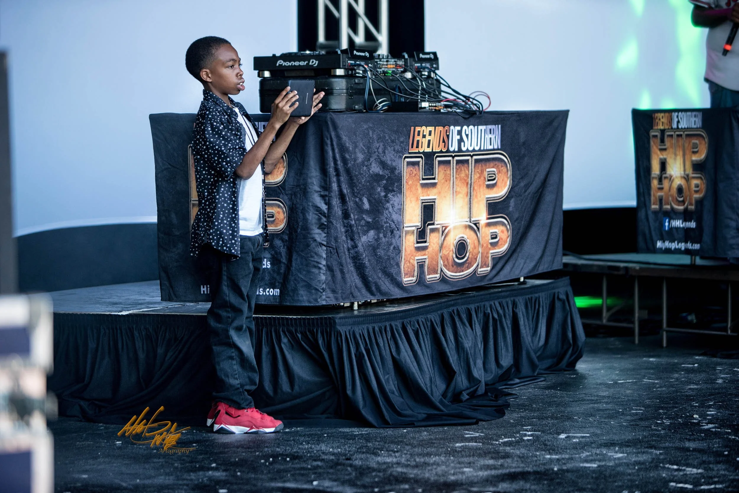 Concert photography featuring PASTOR TROY captured by Nat Carter for Nat Carter Artography. Copyright © Nat Carter, Nat Carter Artography 2022 All Rights Reserved.