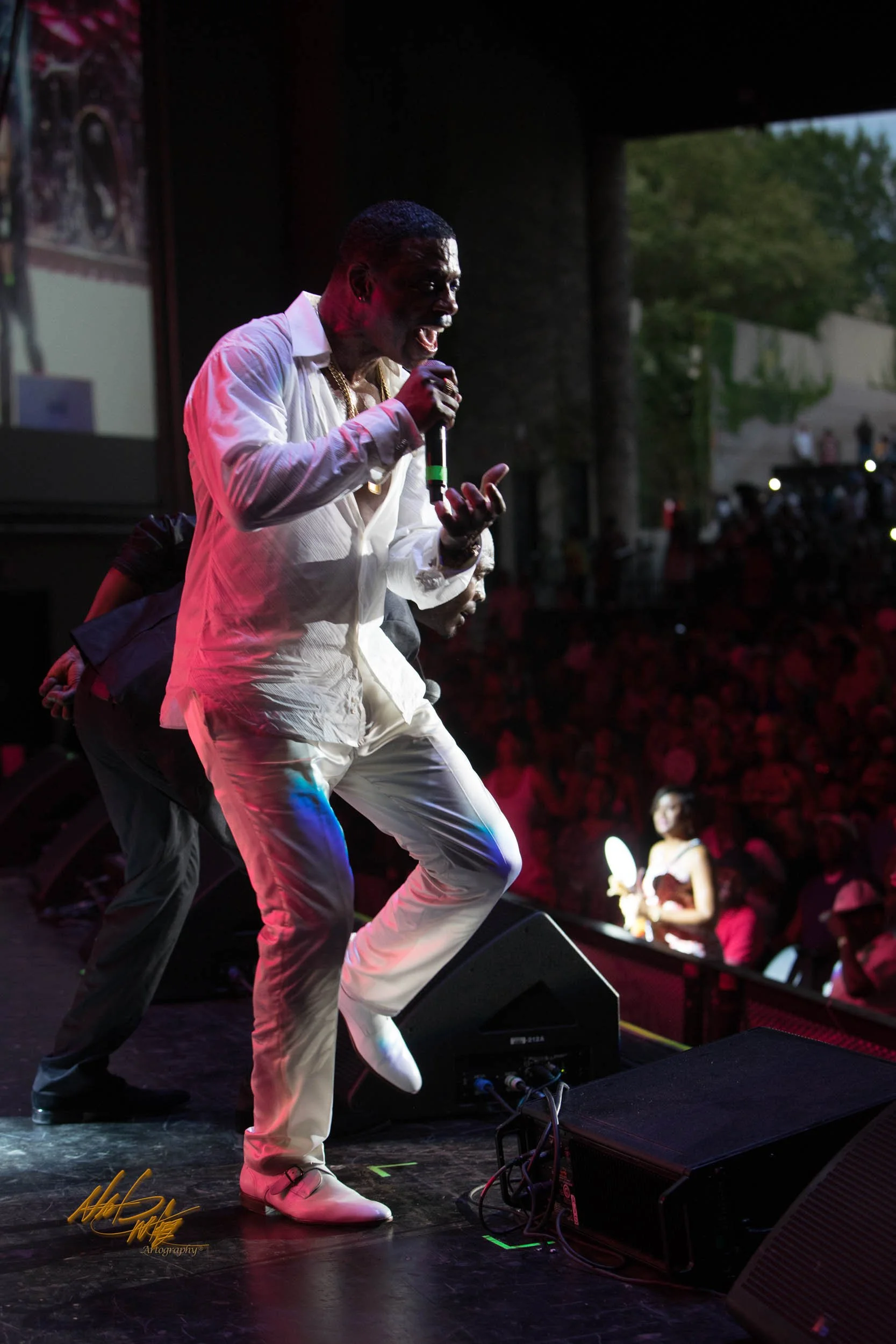 Concert photography featuring KEITH SWEAT captured by Nat Carter for Nat Carter Artography. Copyright © Nat Carter, Nat Carter Artography 2022 All Rights Reserved.