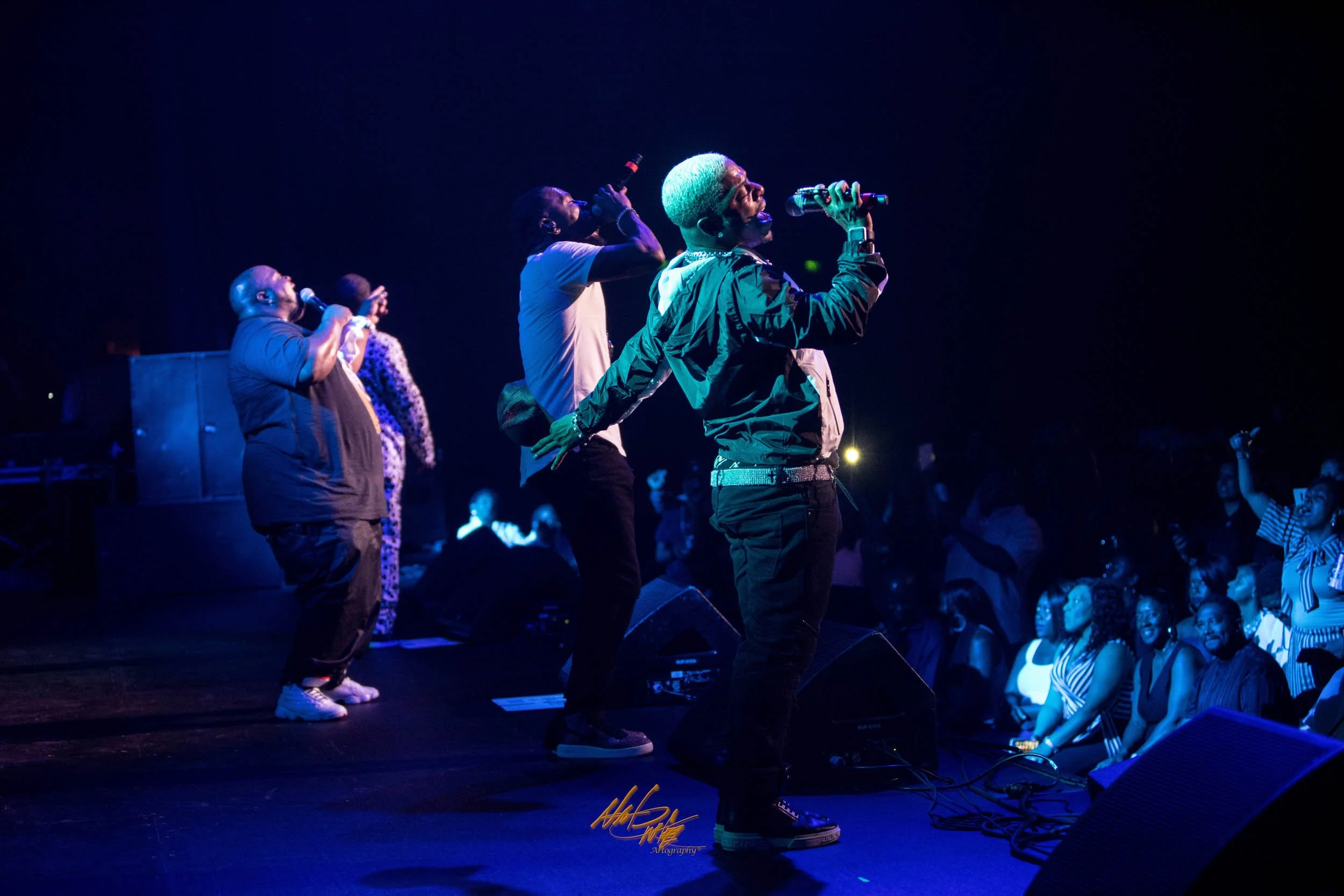 Concert photography featuring DRU HILL captured by Nat Carter for Nat Carter Artography. Copyright © Nat Carter Nat Carter Artography 2022 All Rights Reserved.