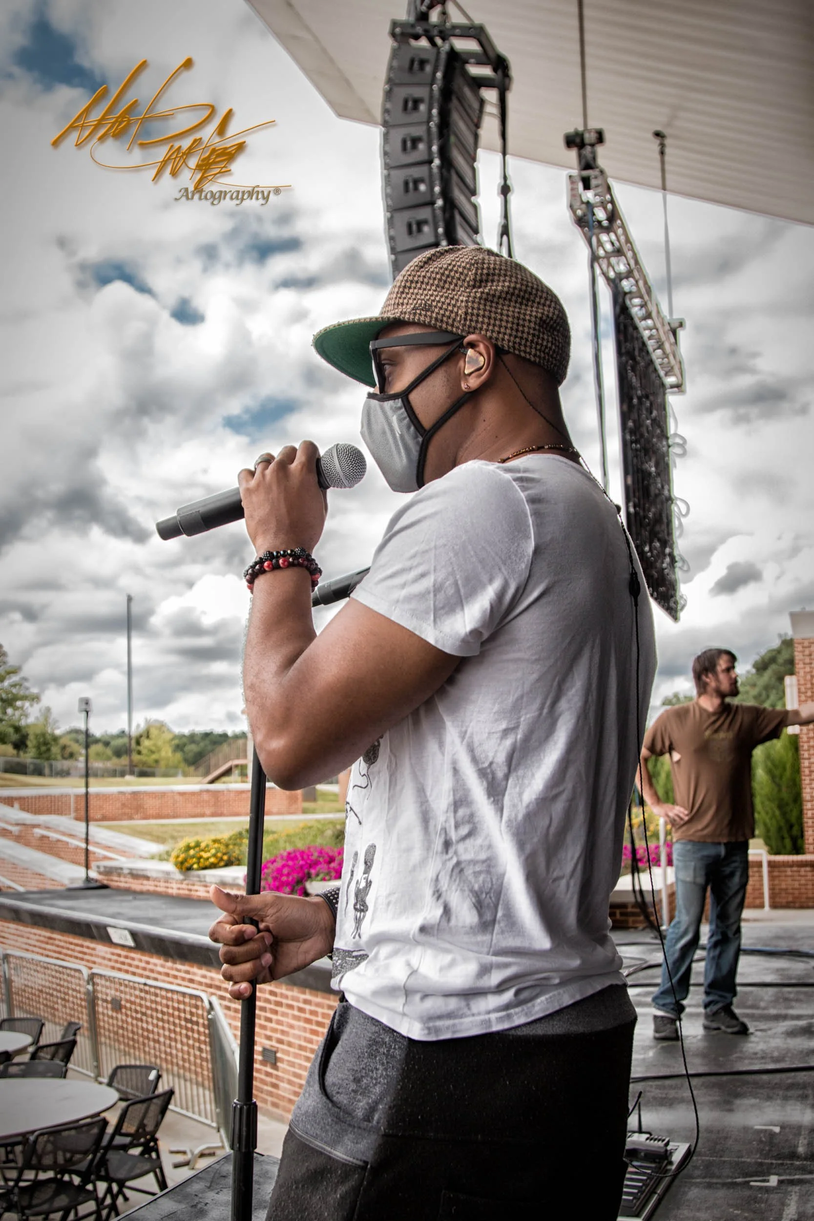 Concert photography featuring MINT CONDITION captured by Nat Carter for Nat Carter Artography. Copyright © Nat Carter, Nat Carter Artography 2022 All Rights Reserved.