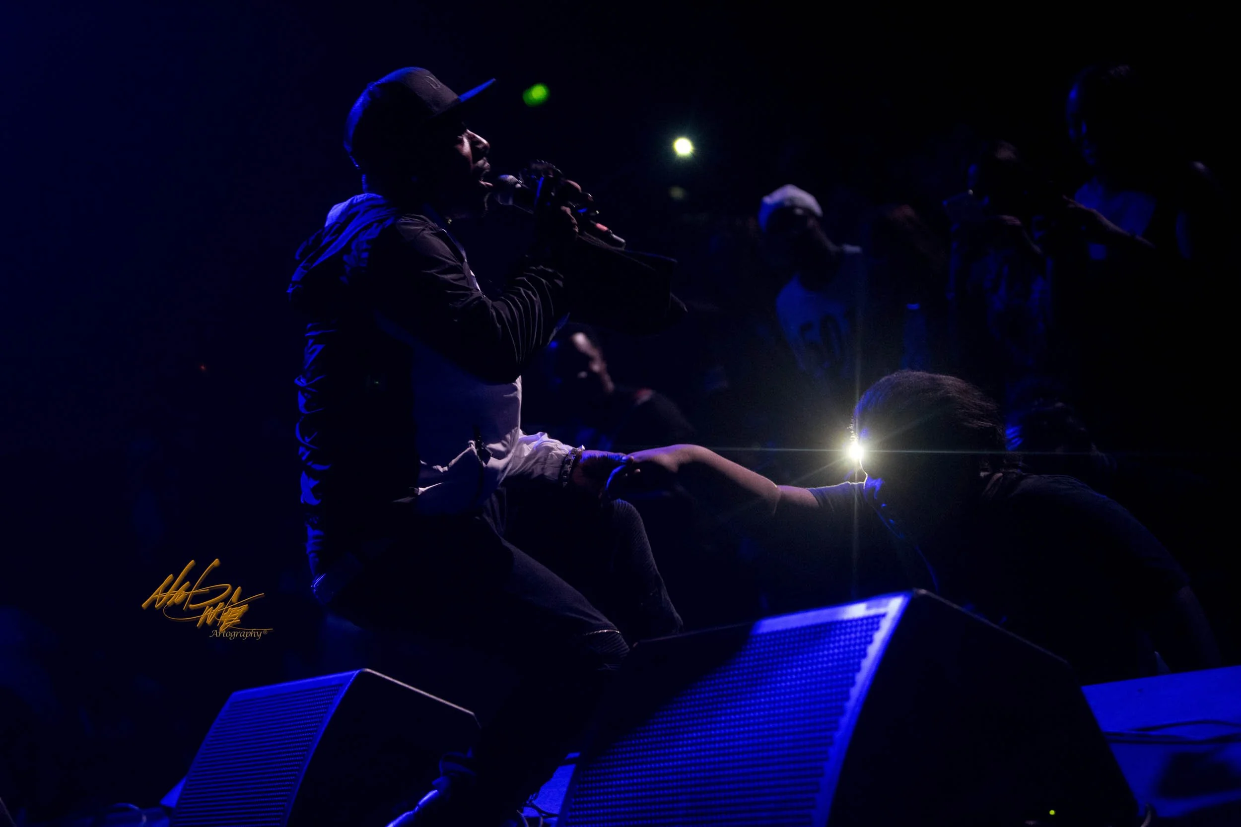 Concert photography featuring DRU HILL captured by Nat Carter for Nat Carter Artography. Copyright © Nat Carter Nat Carter Artography 2022 All Rights Reserved.