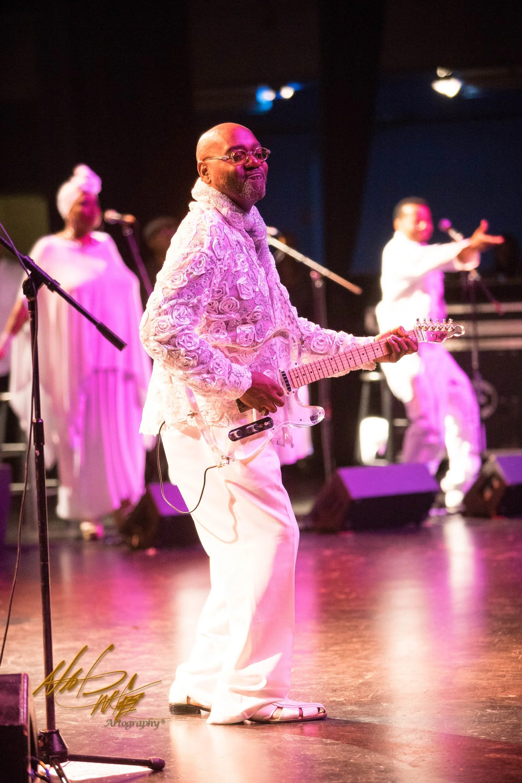 Jane Eugene & LOOSE ENDS captured by Nat Carter for Nat Carter Artography. Copyright © Nat Carter Nat Carter Artography 2022 All Rights Reserved.