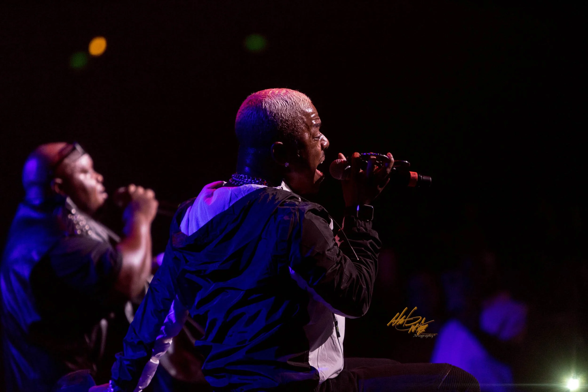 Concert photography featuring DRU HILL captured by Nat Carter for Nat Carter Artography. Copyright © Nat Carter Nat Carter Artography 2022 All Rights Reserved.