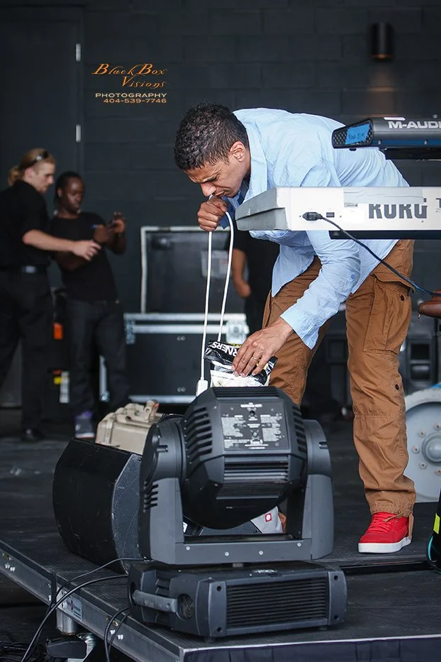 Concert photography featuring MINT CONDITION captured by Nat Carter for Nat Carter Artography. Copyright © Nat Carter, Nat Carter Artography 2022 All Rights Reserved.