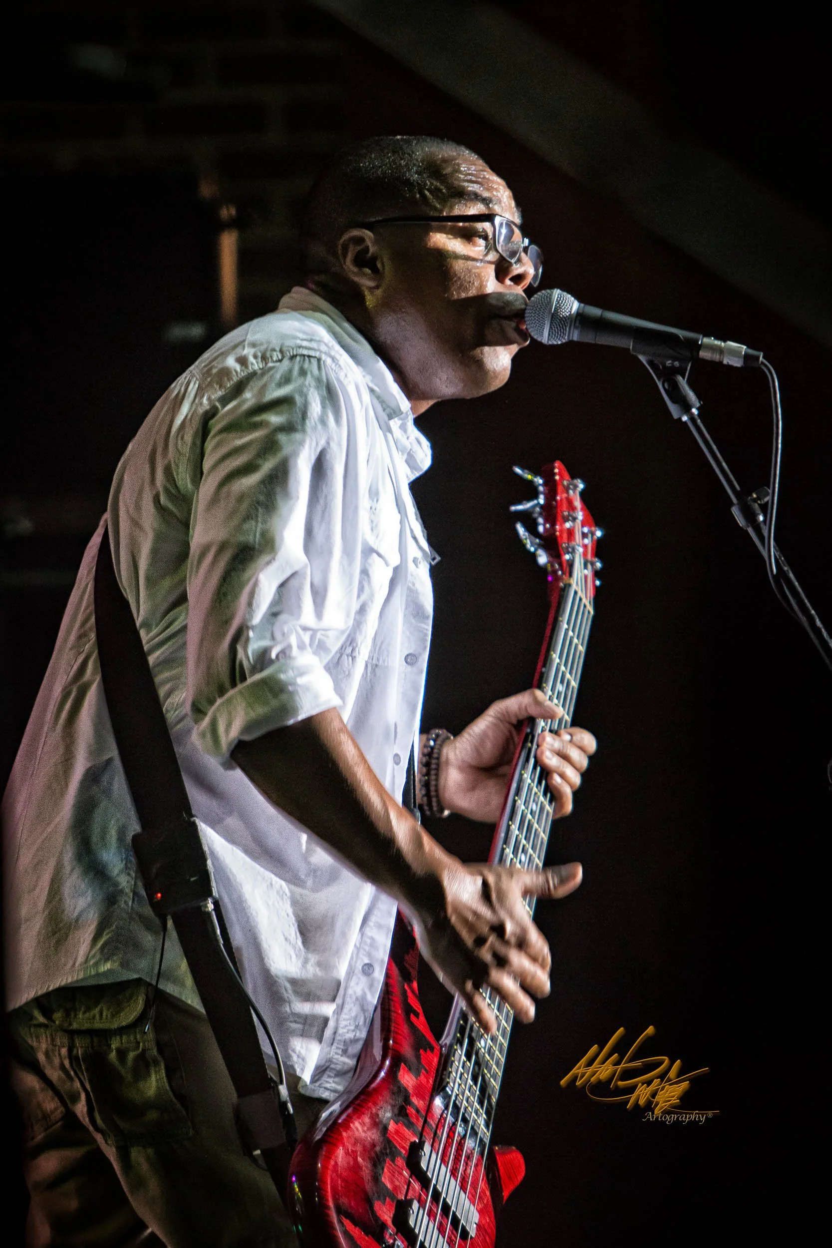 Concert photography featuring MINT CONDITION captured by Nat Carter for Nat Carter Artography. Copyright © Nat Carter, Nat Carter Artography 2022 All Rights Reserved.